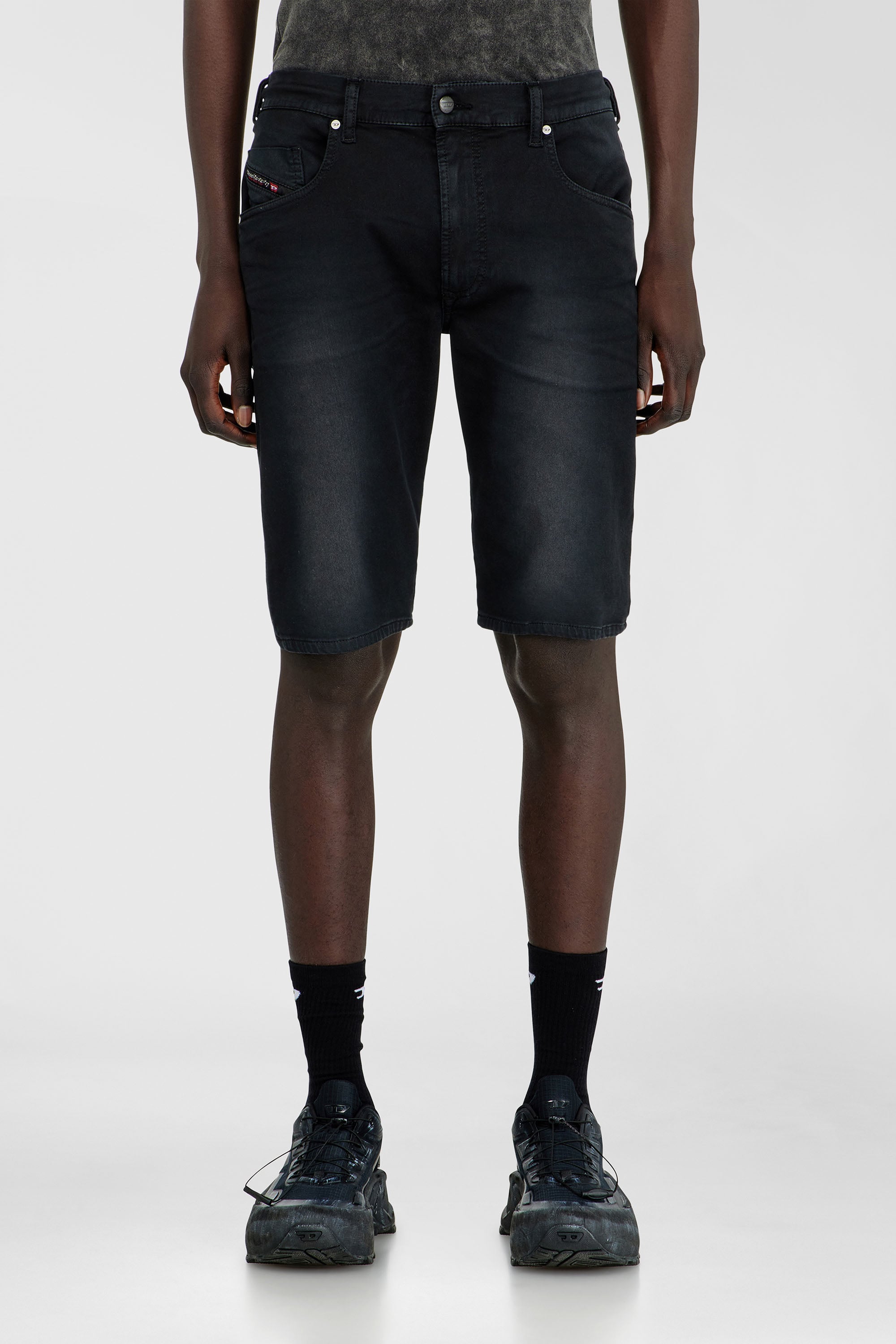 Diesel - 2033 D-KROOLEY-SHORT-BW JOGG, Male's Slim shorts in coloured denim in Black - 1