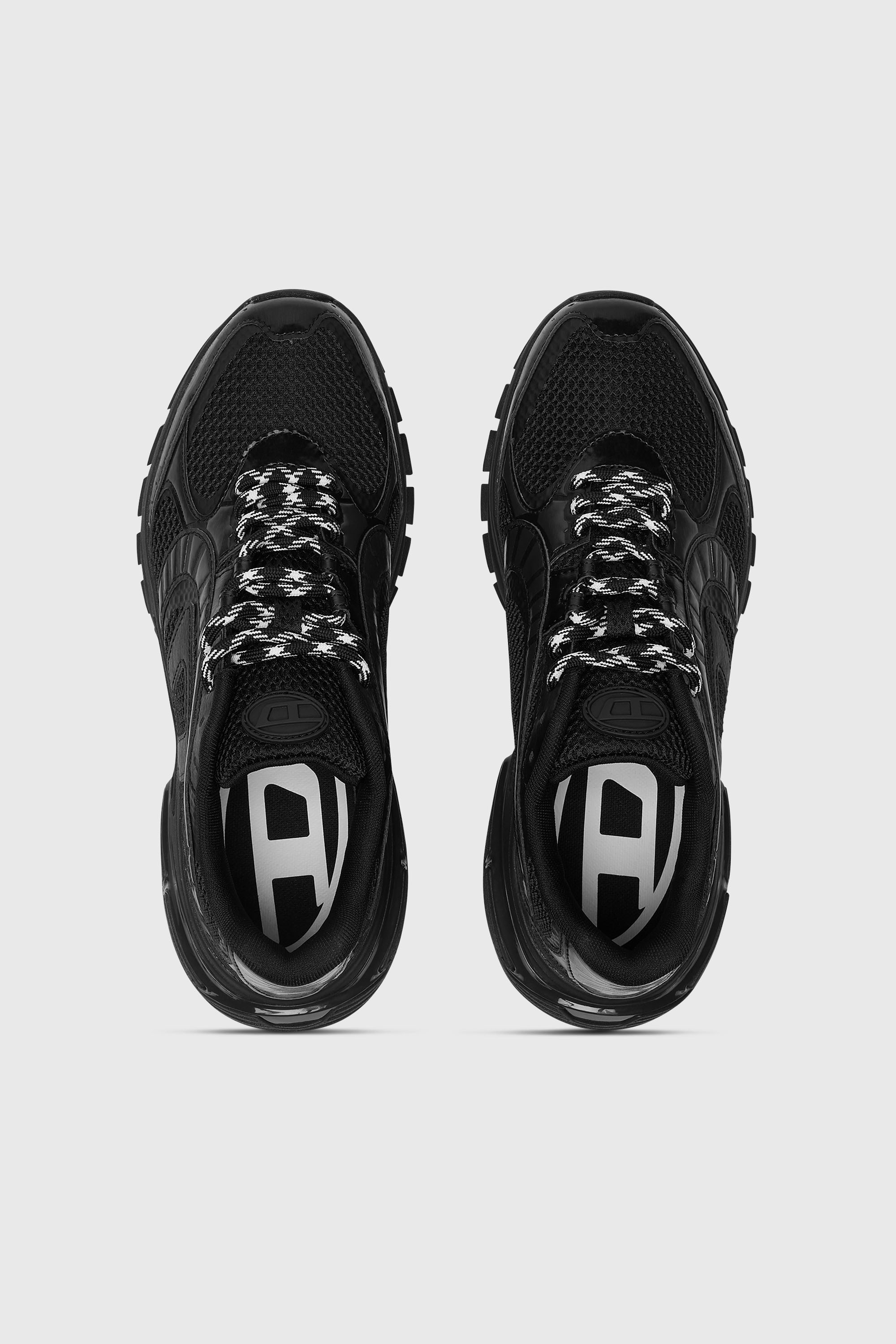 Diesel - S-PRO-V-DENSE LOW W, S-Pro-V-Dense-Zapatillas de malla monocrom&aacute;tica con logotipo Oval D Mujer in Negro - 4