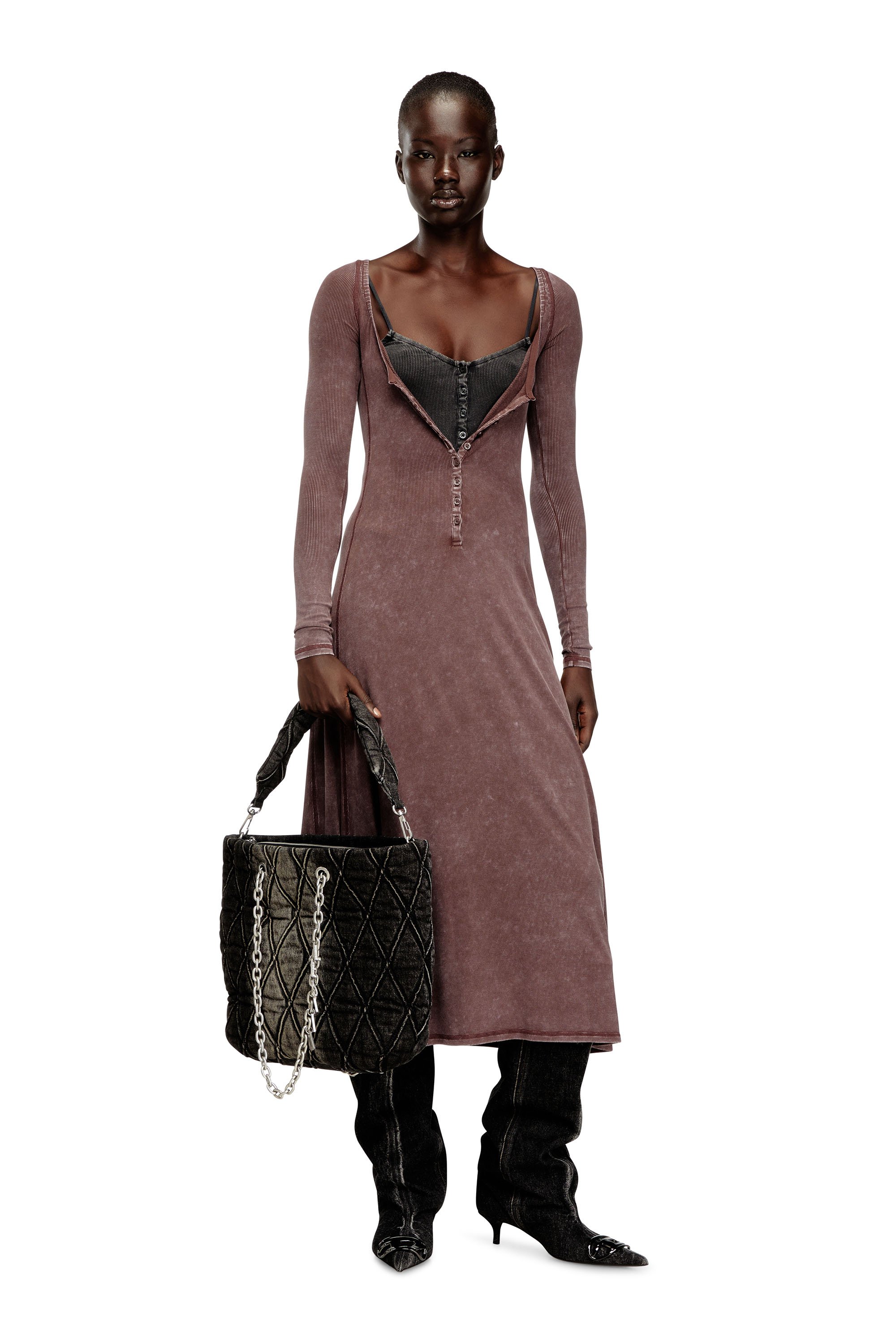 Diesel - CHARM-D SHOPPER M, Charm-D-Sac fourre-tout en denim matelass&eacute; Femme in Noir - 2