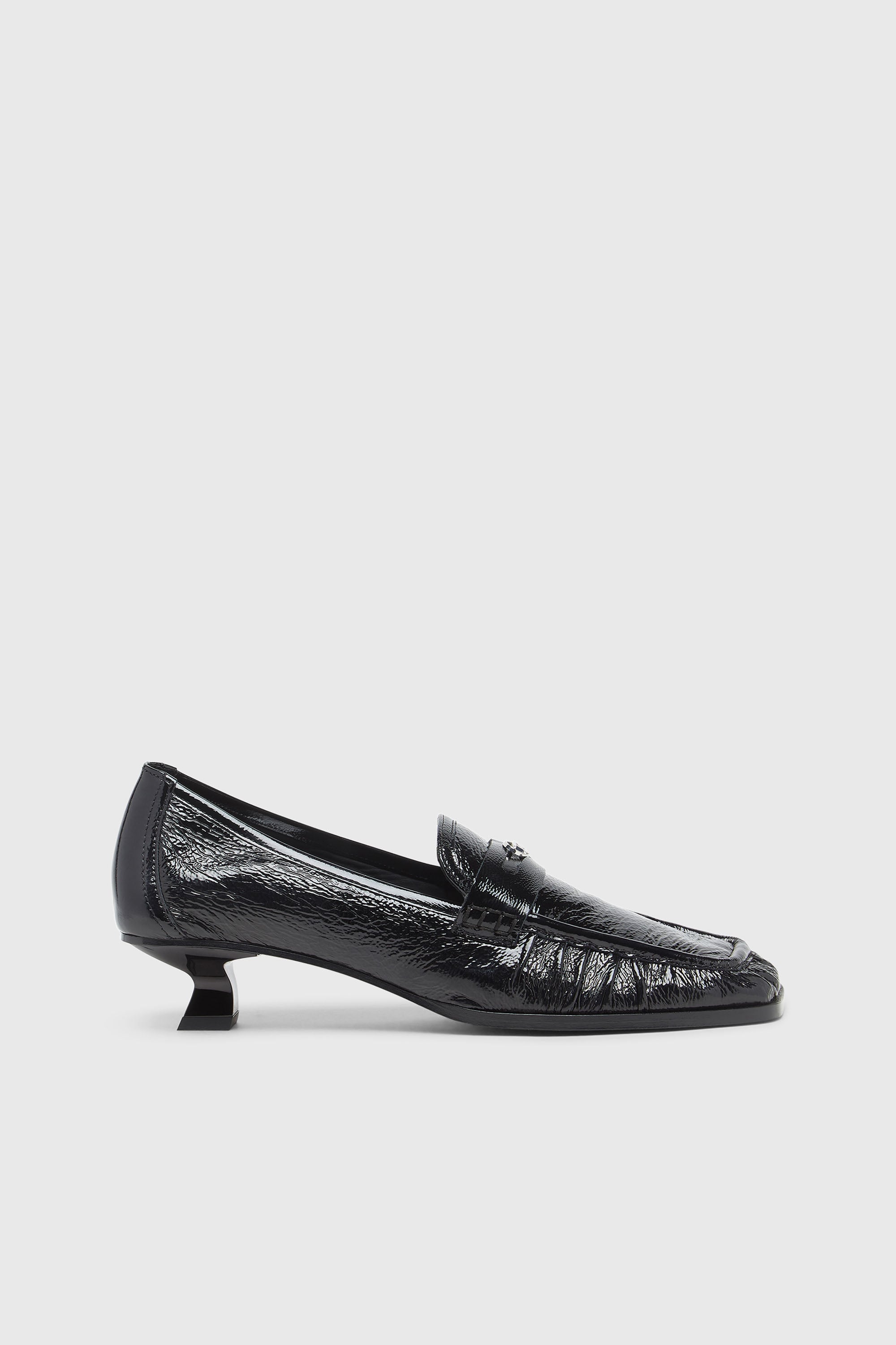 Diesel - D-AMBER MOC 30, Woman's D-Amber-Penny loafers in naplak leather in Black - 1