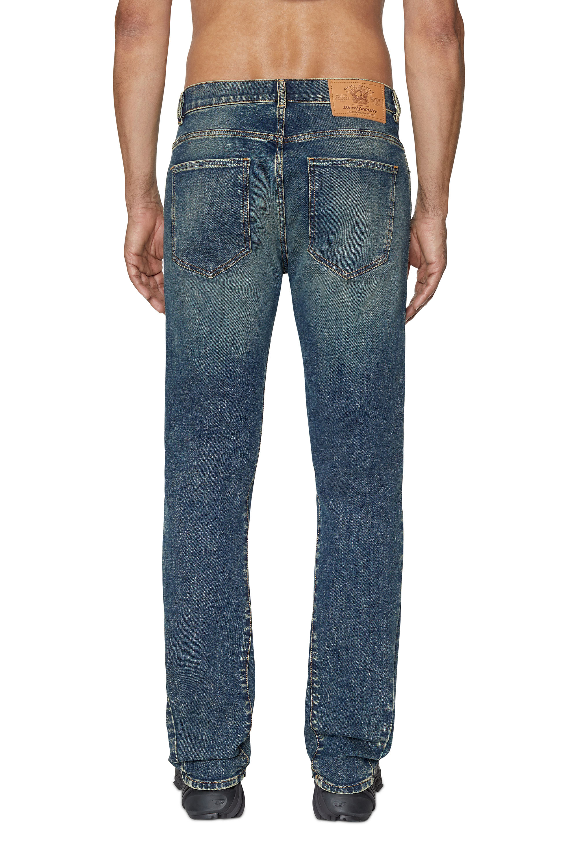 Diesel - Bootcut Jeans 2021 D-Vocs 09B91, Bootcut Jeans - 2021 D-Vocs Homme in Bleu - 4