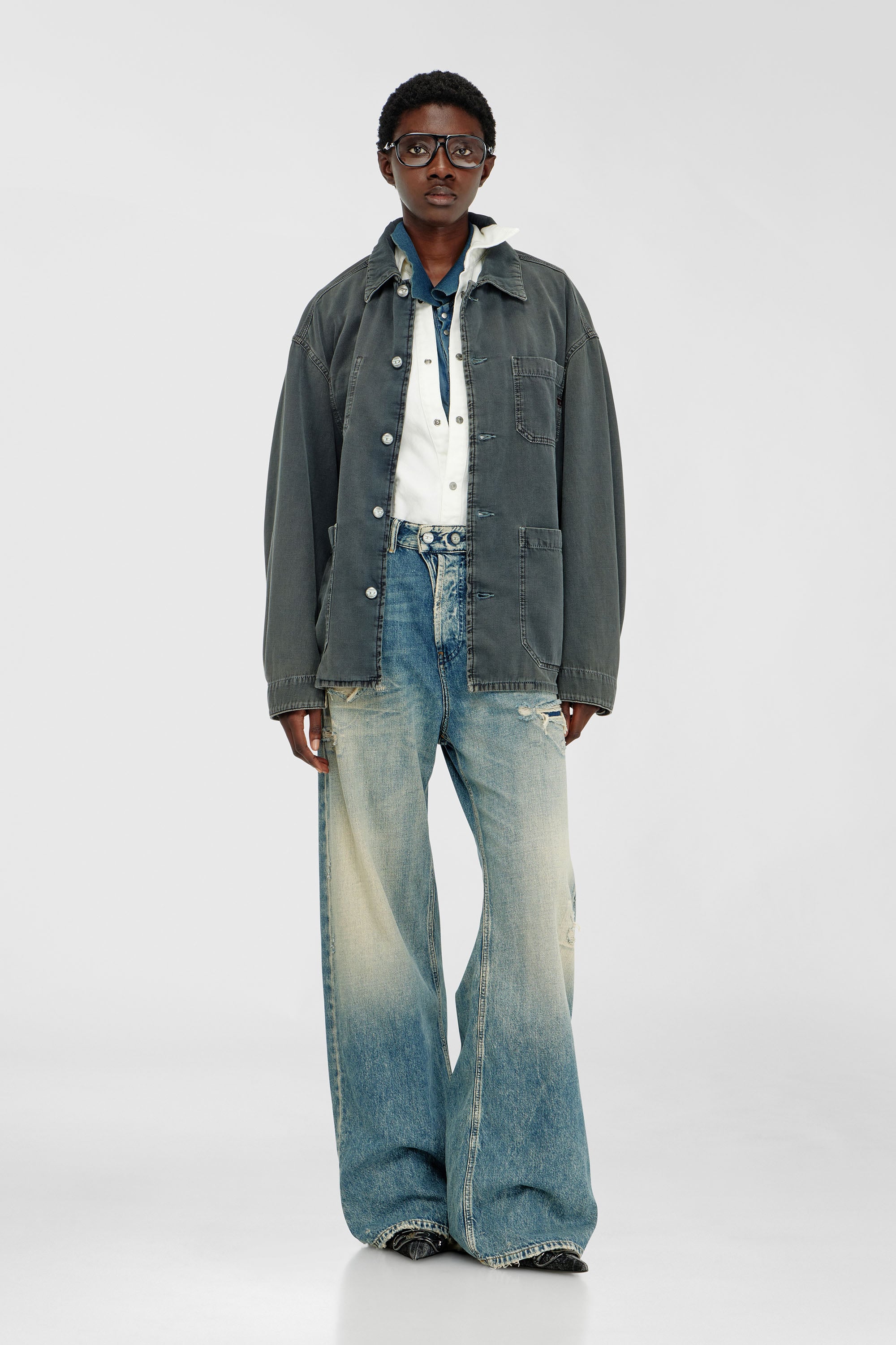Diesel - D-STACK-U, Chaqueta estilo utility de denim te&ntilde;ido Unisex in Gris - 2