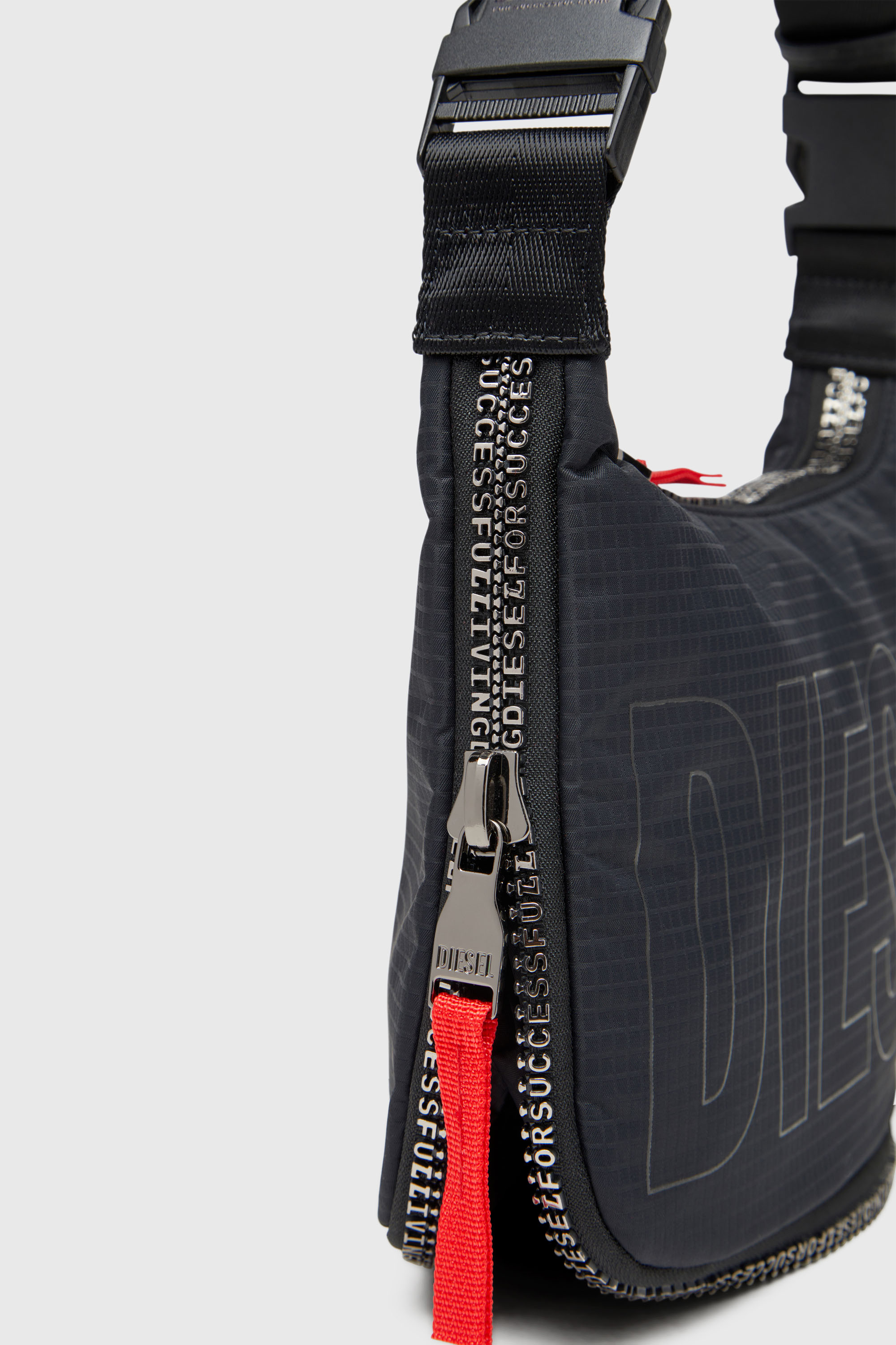 Women's Zip-D X-Expandable utilitarian shoulder bag | Black