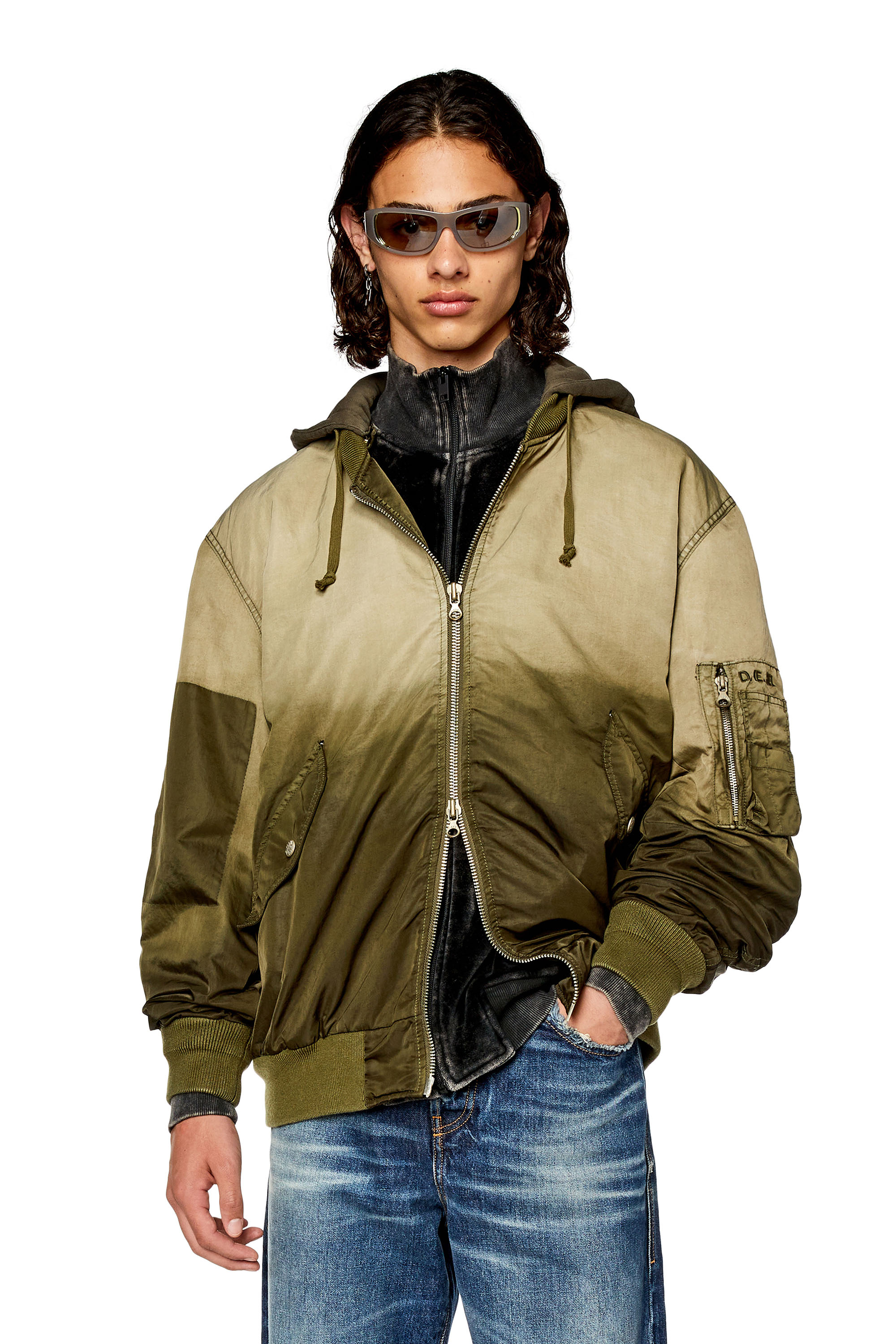 Diesel - J-COMMON, Chaqueta bomber con capucha de sat&eacute;n de nailon tratado Hombre in Marr&oacute;n - 3