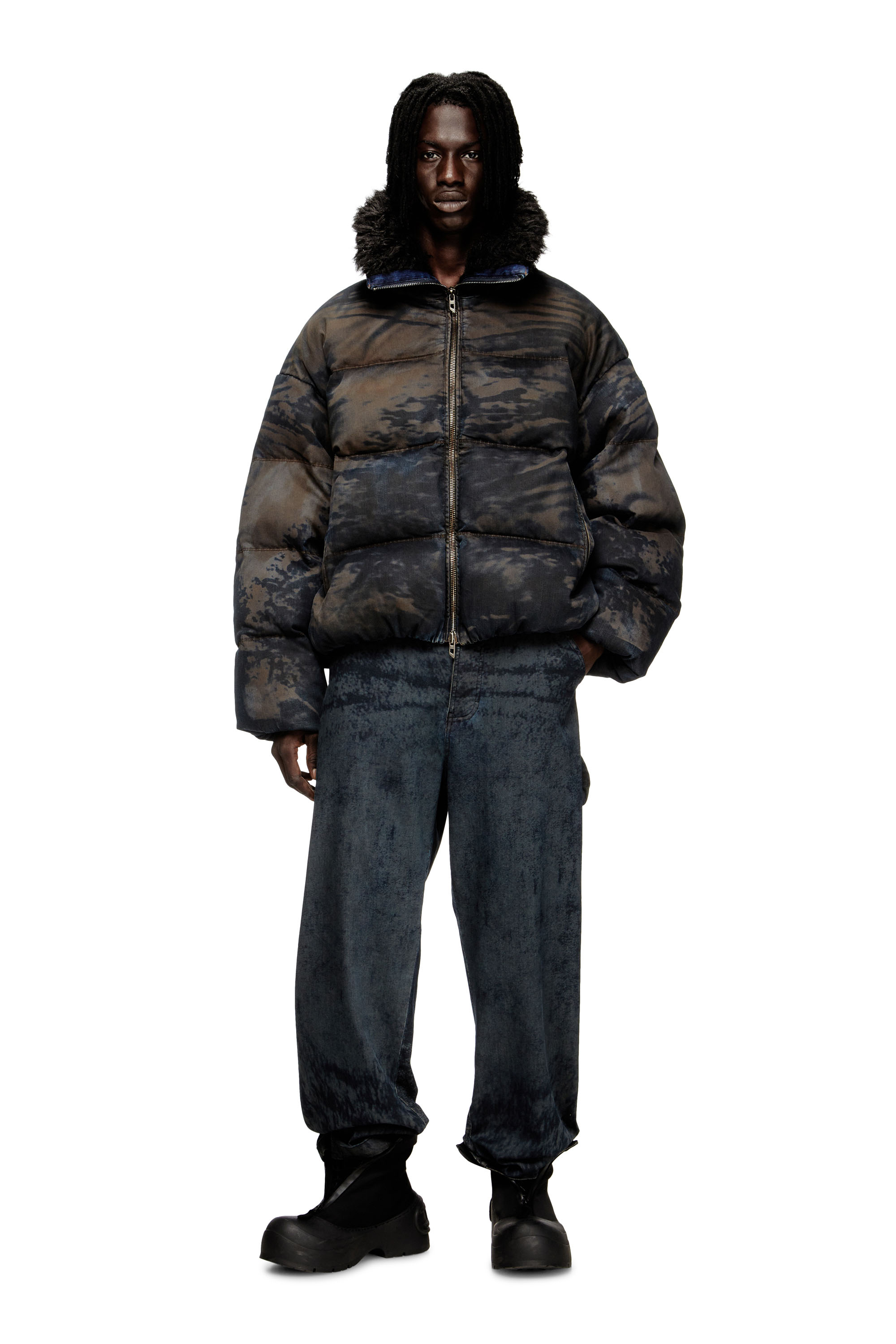 Diesel - W-JOHNS, Male's Puffer jacket in dirt-effect camo denim in Black/Brown - 2