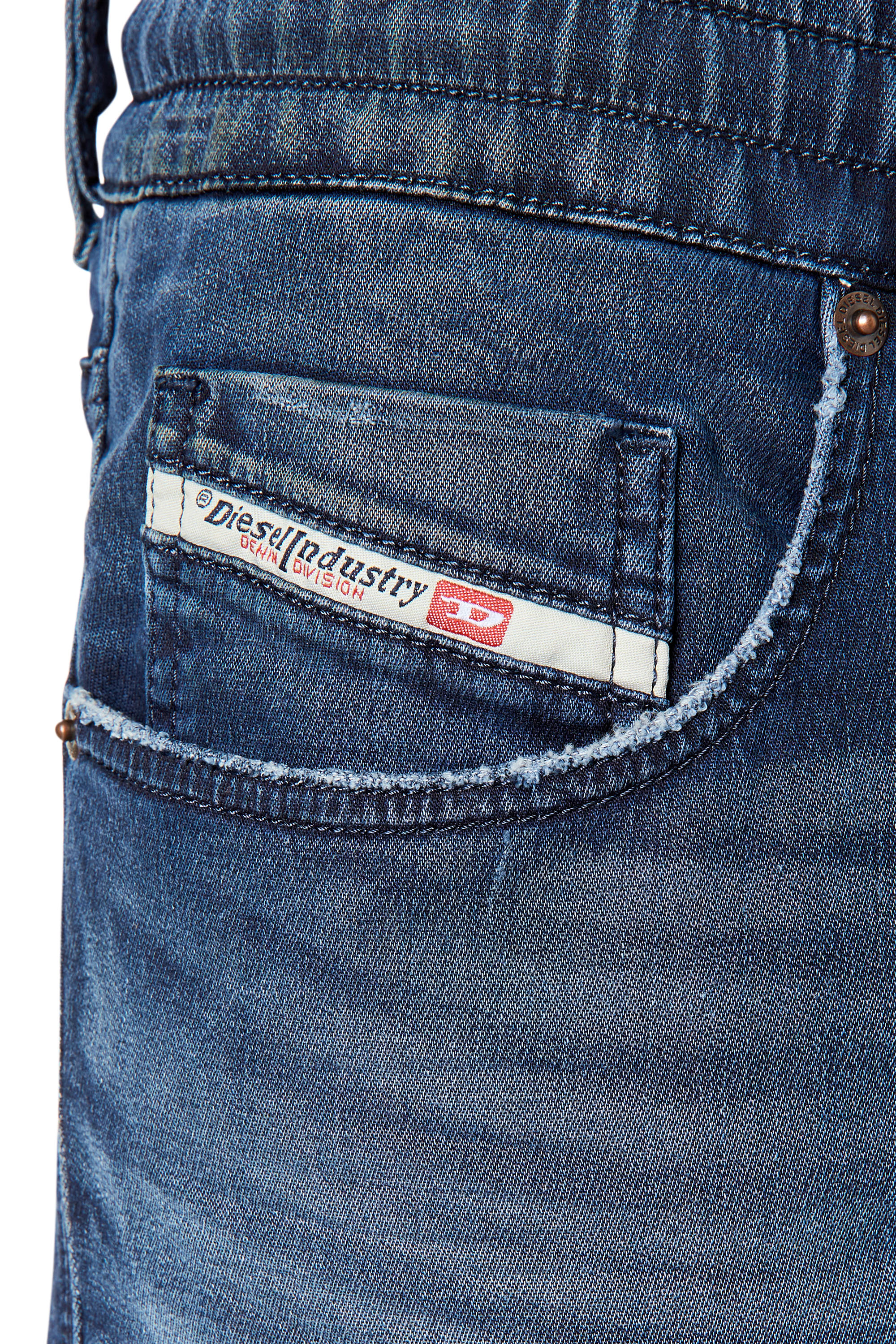 Diesel - Slim 2060 D-Strukt Joggjeans&reg; 068DV, Man's Slim 2060 D-Strukt Joggjeans&reg; in Dark Blue - 3