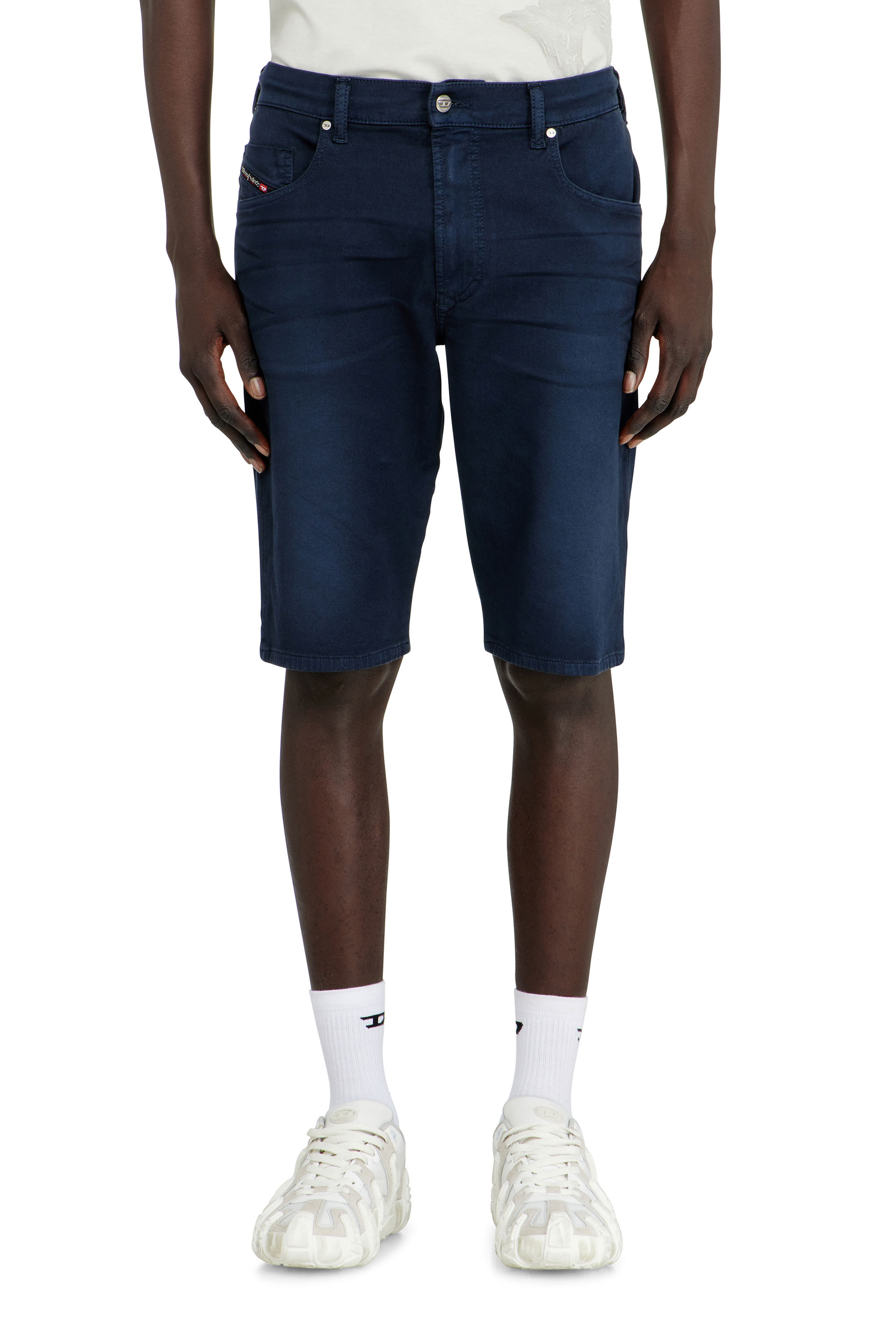 Diesel - 2033 D-KROOLEY-SHORT-BW JOGG, Short slim en denim color&eacute; Homme in Bleu - 2