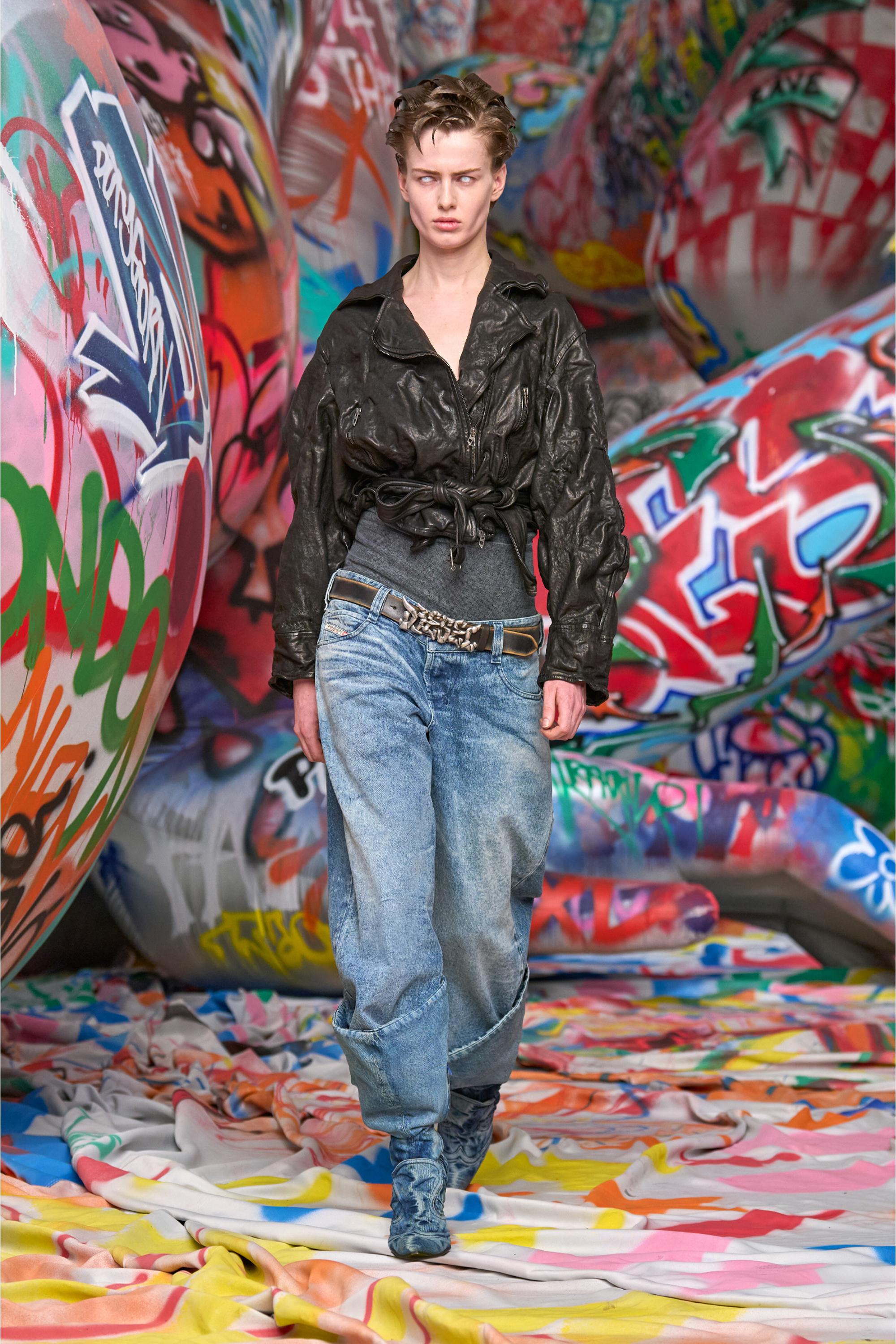 Diesel - Relaxed Jeans D-Eni 09N97 Mujer, Azul medio - 2