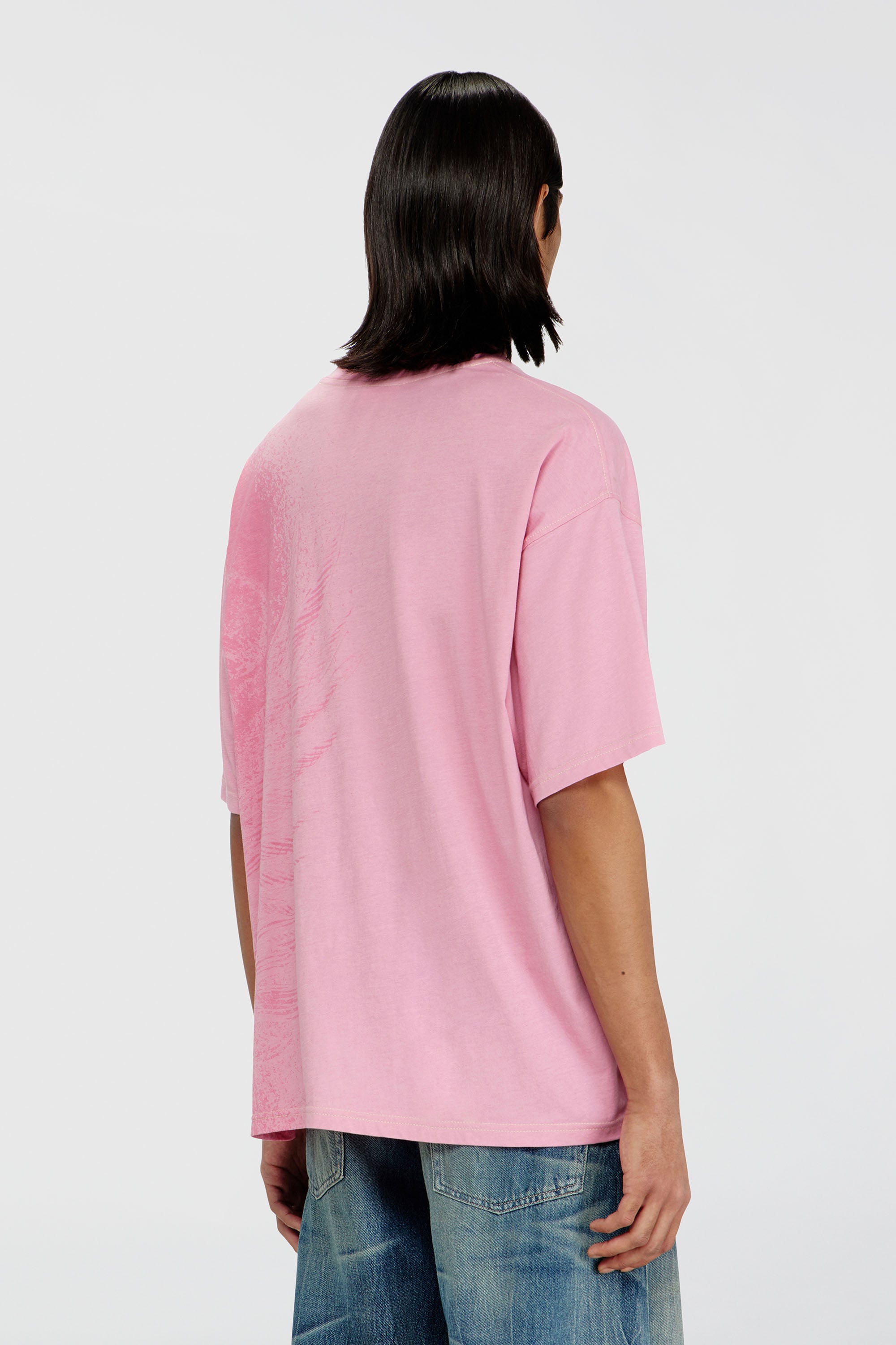 Diesel - T-BOXT-AA3, Camiseta de corte relajado con estampados de Hombre in Rosa - 4