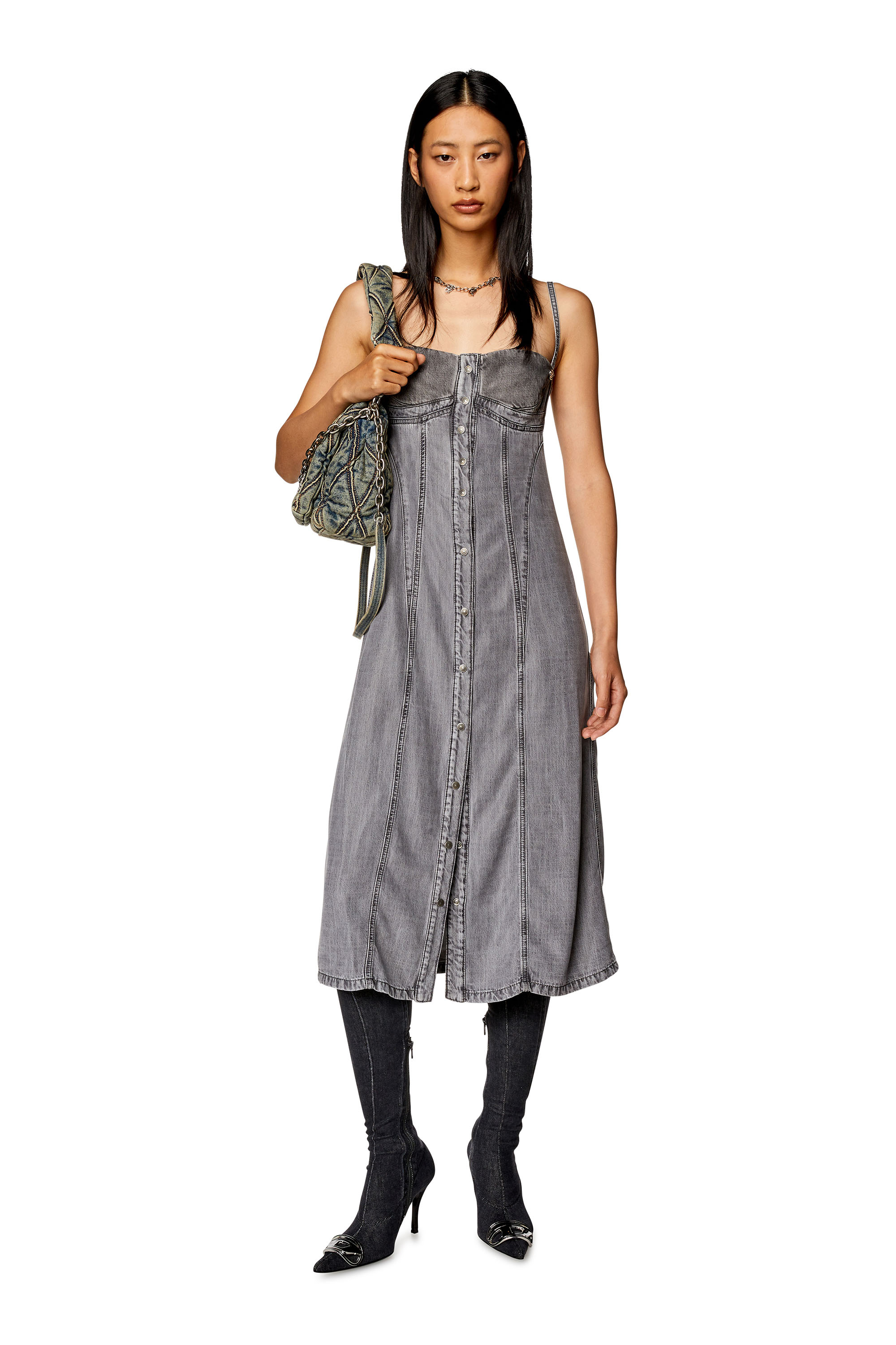 Diesel - DE-DRESSY, Vestido midi de tirantes en denim claro Mujer in Gris - 1