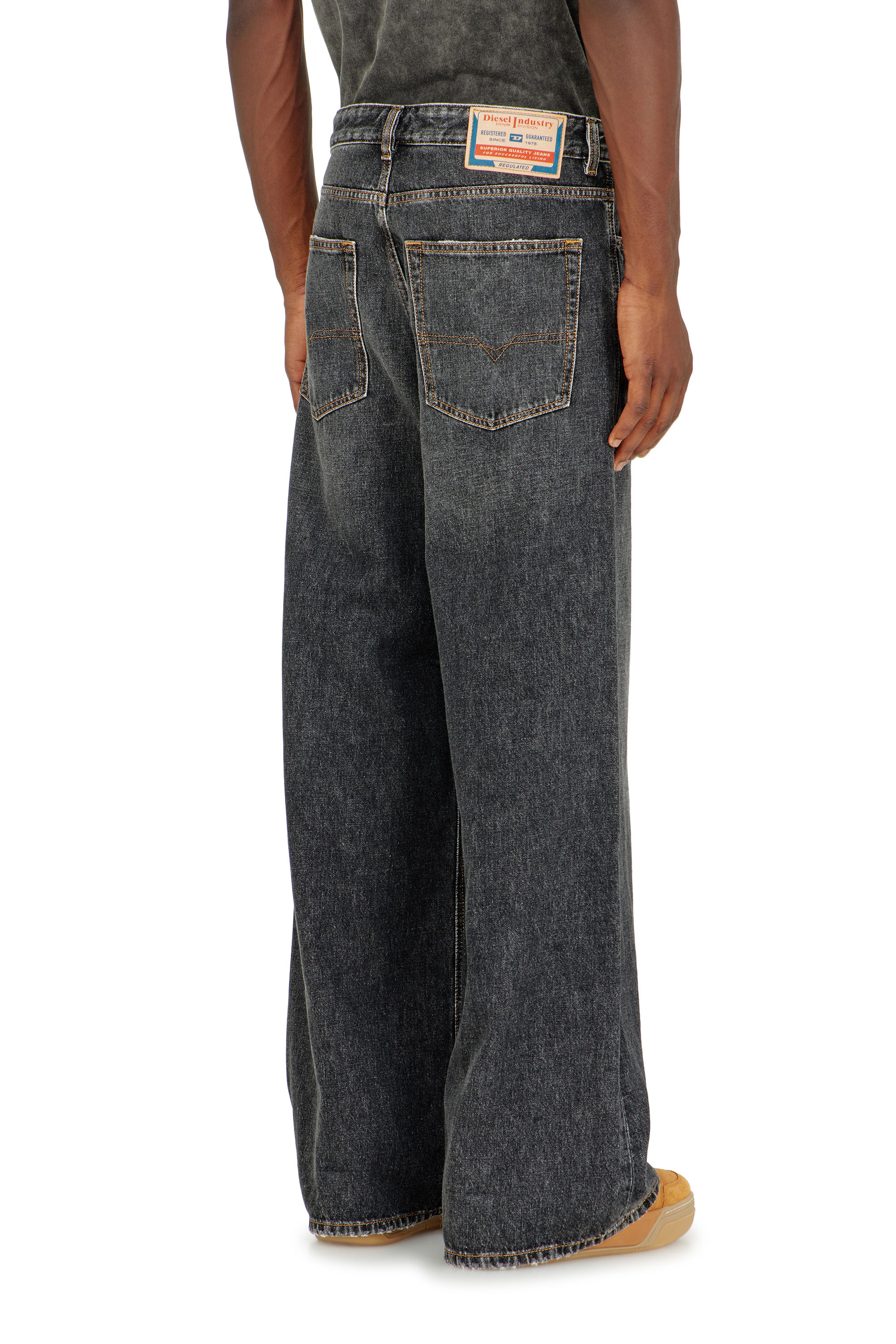 Diesel - Relaxed Jeans D-Rise 007DN Hombre, Negro/Gris oscuro - 5