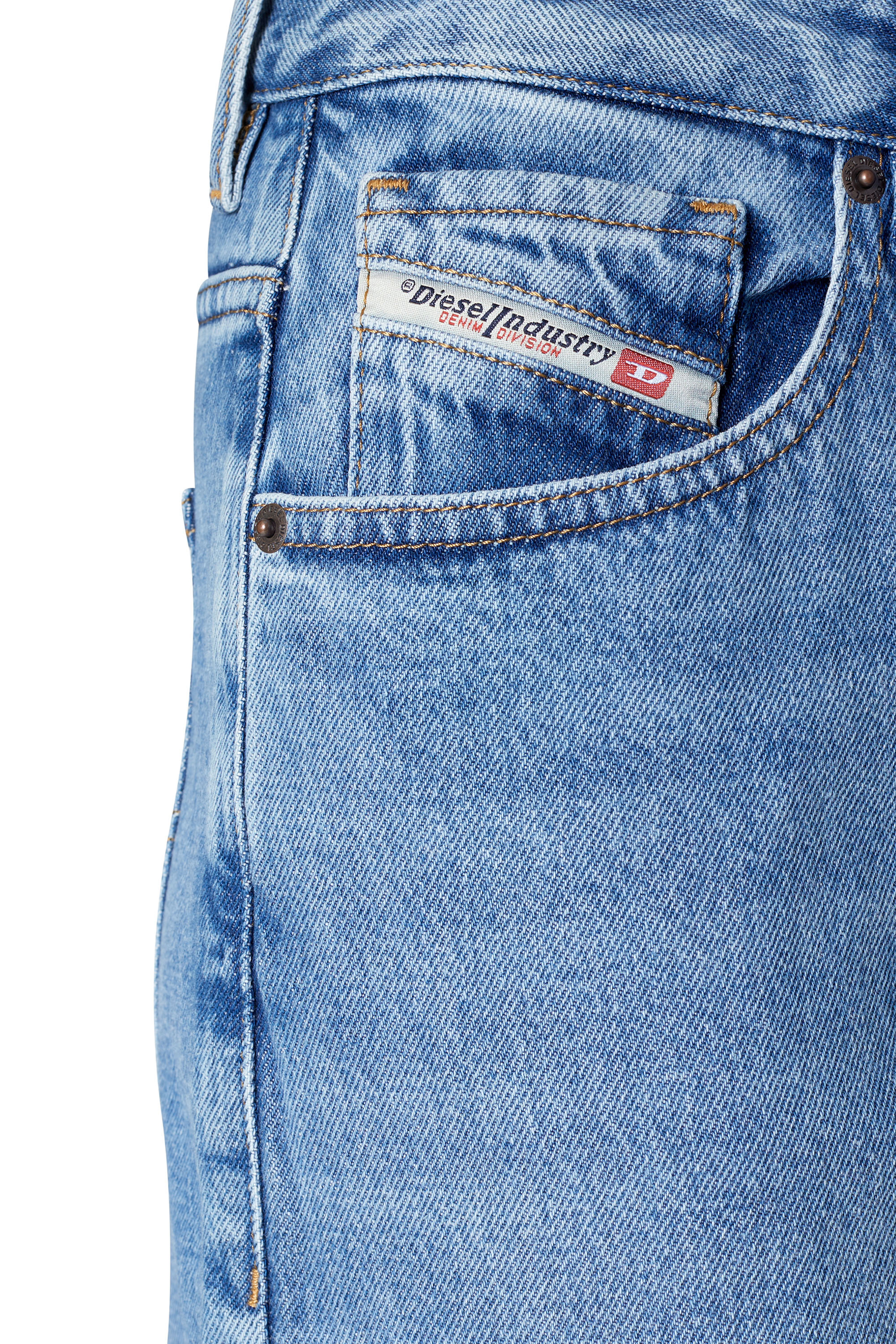ルーシー 1999 D-Reggy Woman: Straight medium blue Jeans | Diesel