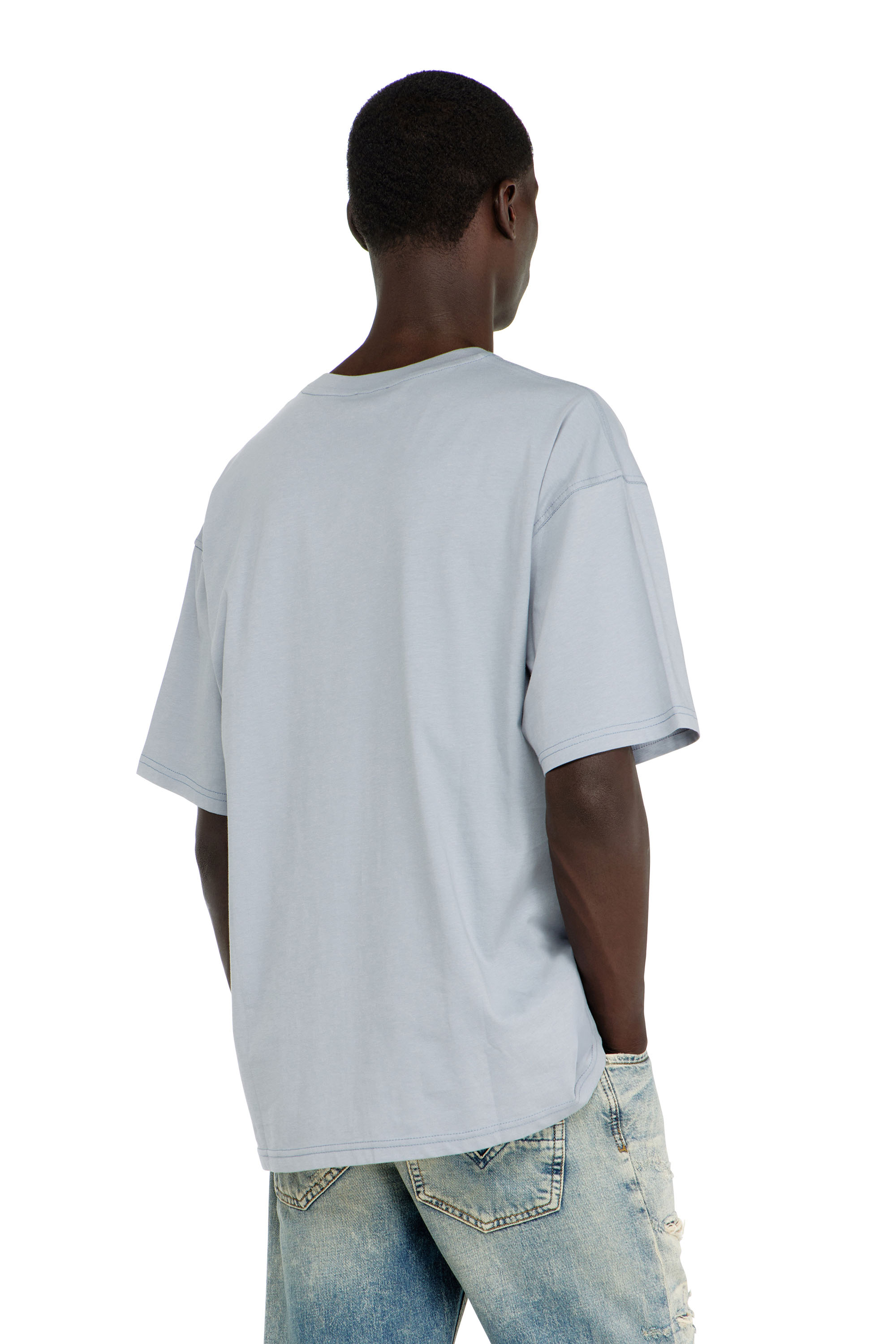 Diesel - T-BOXT-AA15, T-shirt avec imprim&eacute; Diesel Industry sur la poitrine Homme in Gris - 4