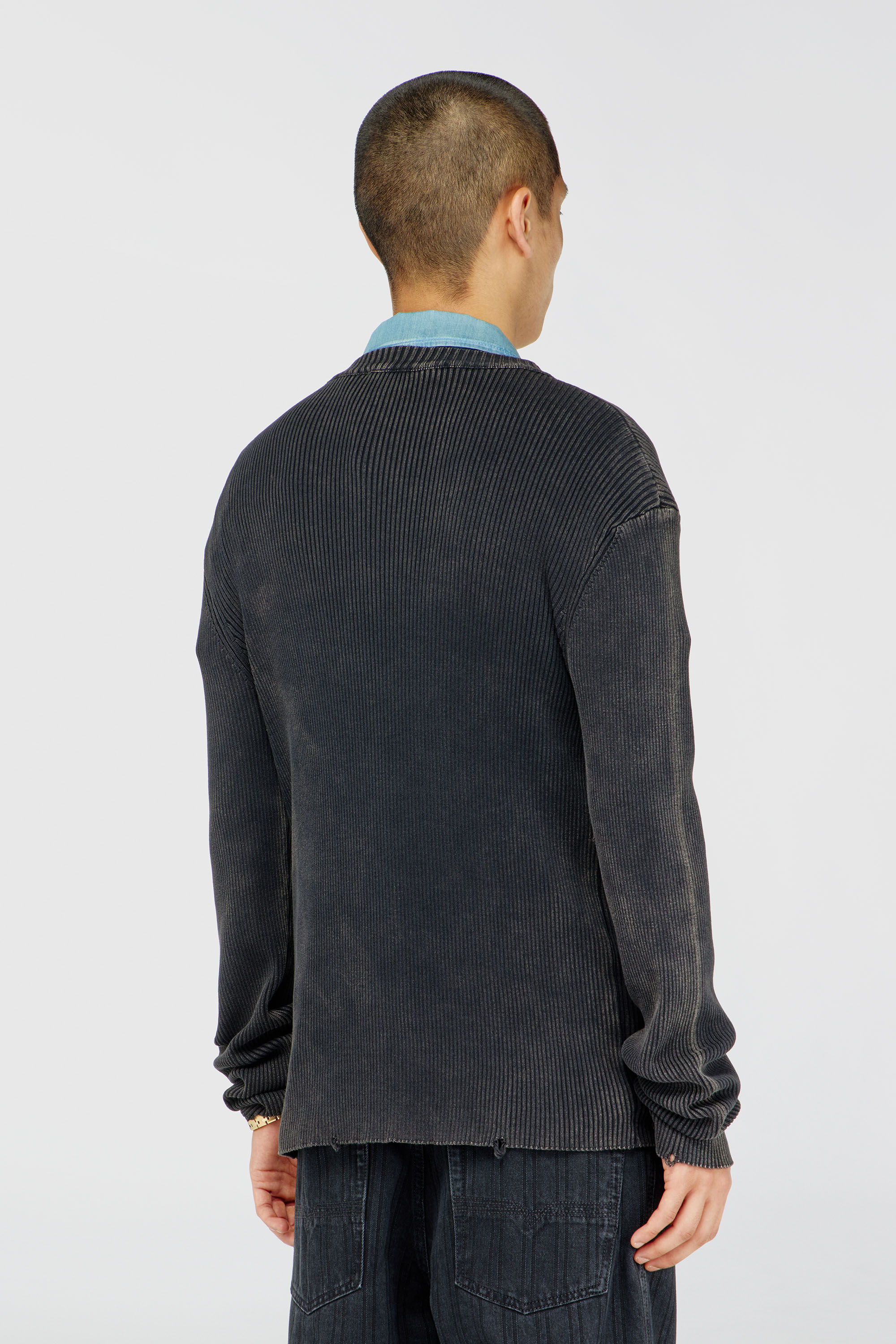 Diesel - K-DARREN-D, Pull c&ocirc;tel&eacute; &agrave; d&eacute;coupes avec plaque Oval D Homme in Gris - 4