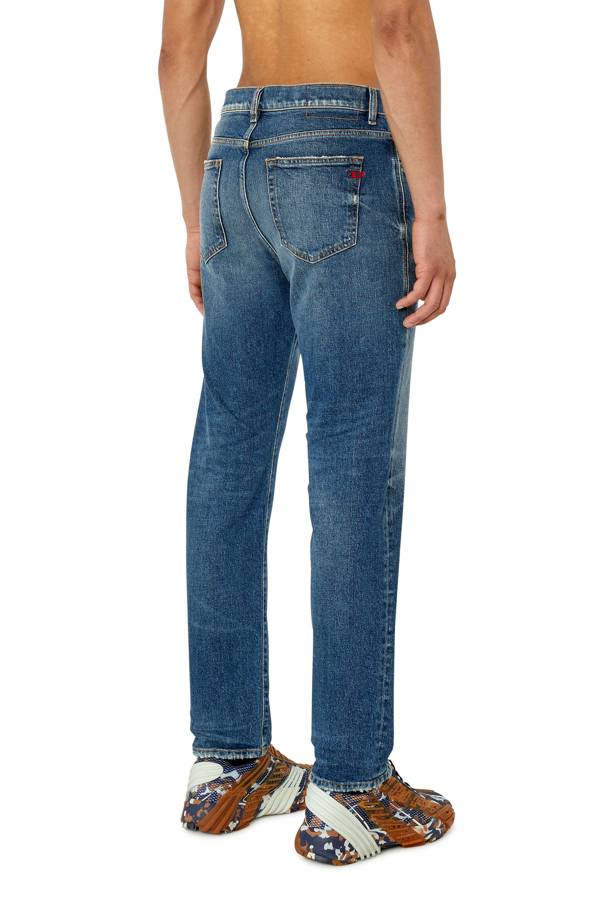 Diesel - Regular Jeans 2020 D-Viker 007L1 Homme, Bleu moyen - Image 2