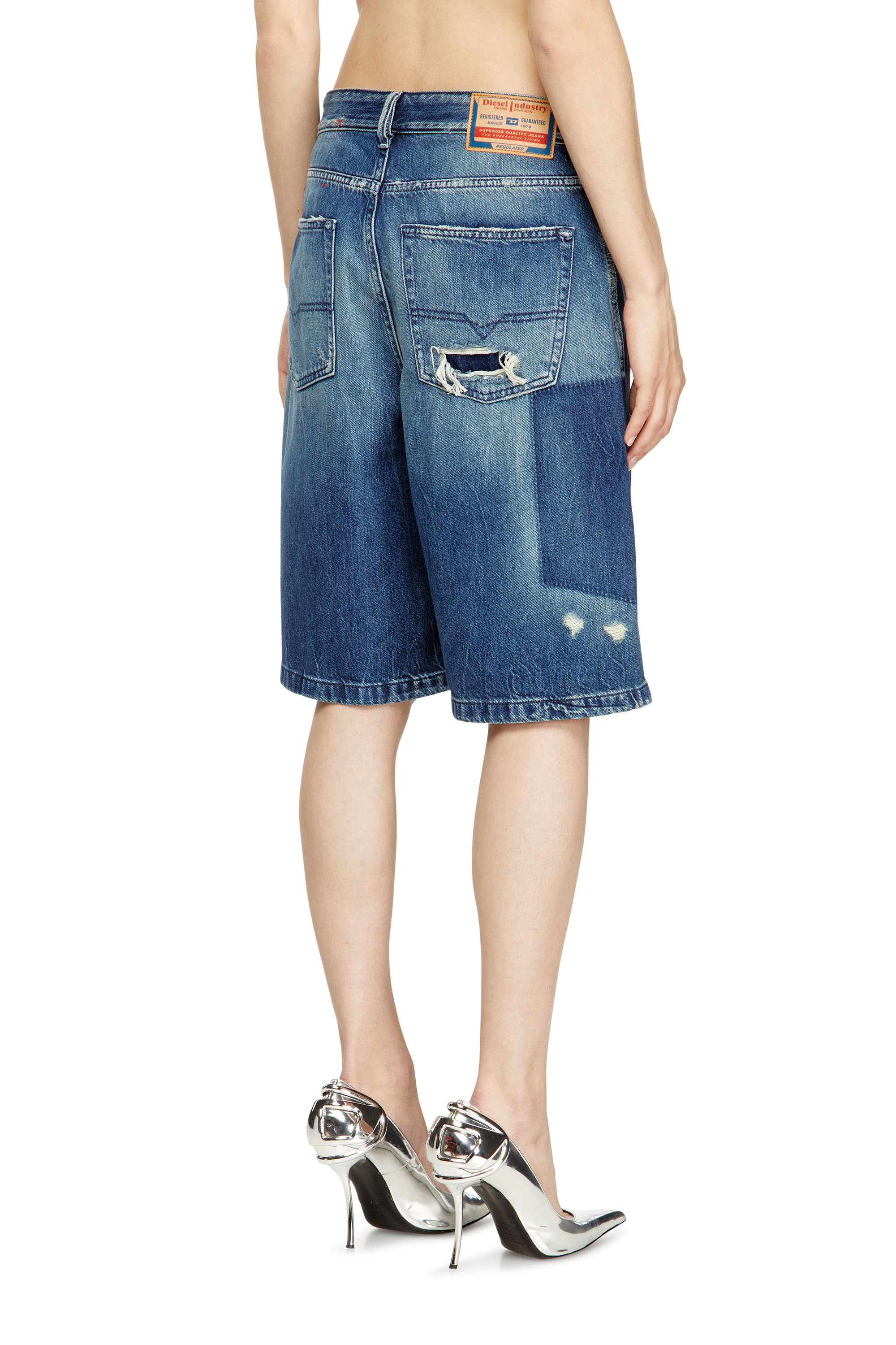 Diesel - DE-SIRE-SHORT, Female's Shorts in contrast-effect denim in Medium Blue - 3