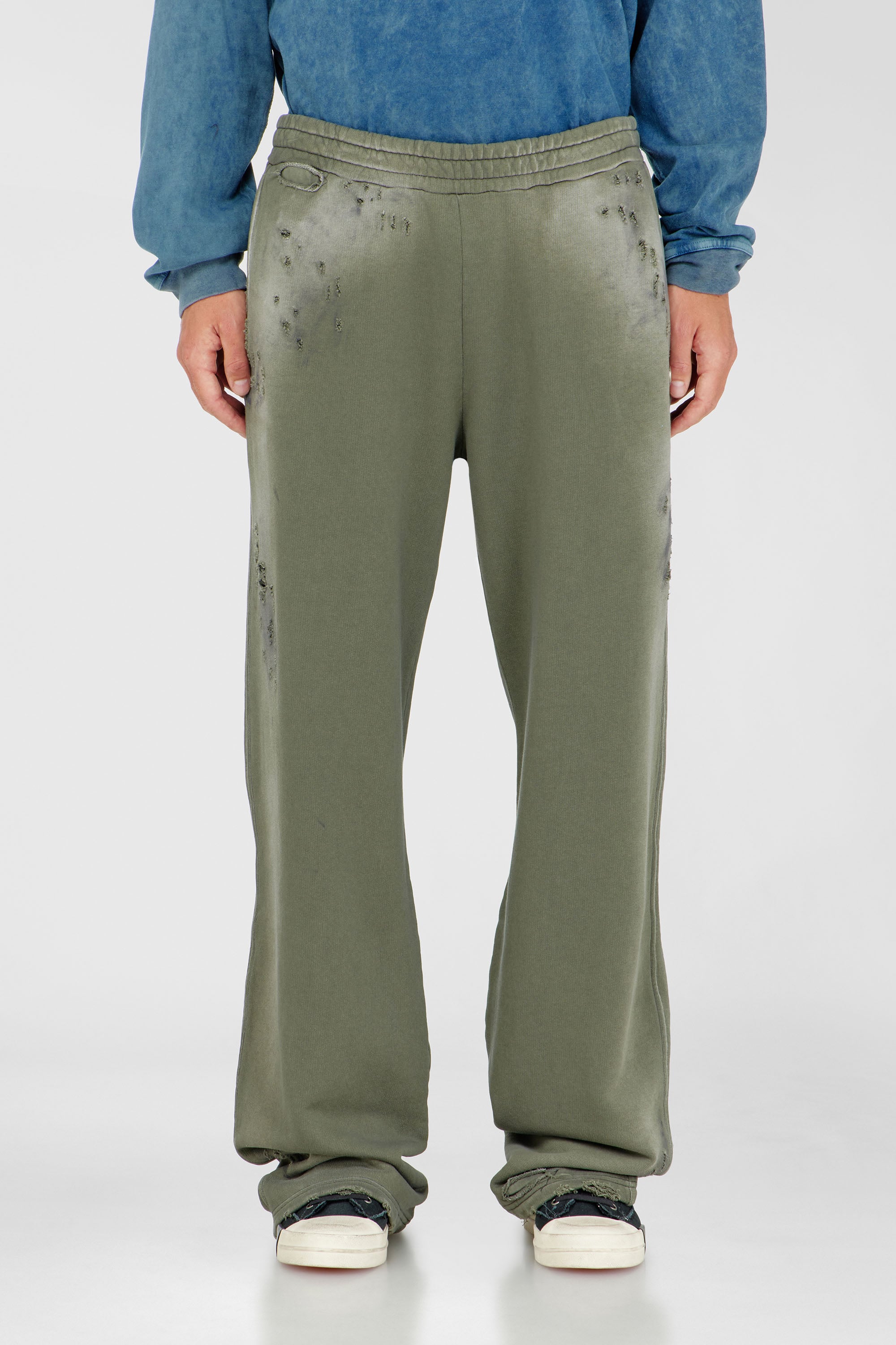 Diesel - P-KEITH, Male's Cotton sweatpants with destroyed effect in Military Green - 1