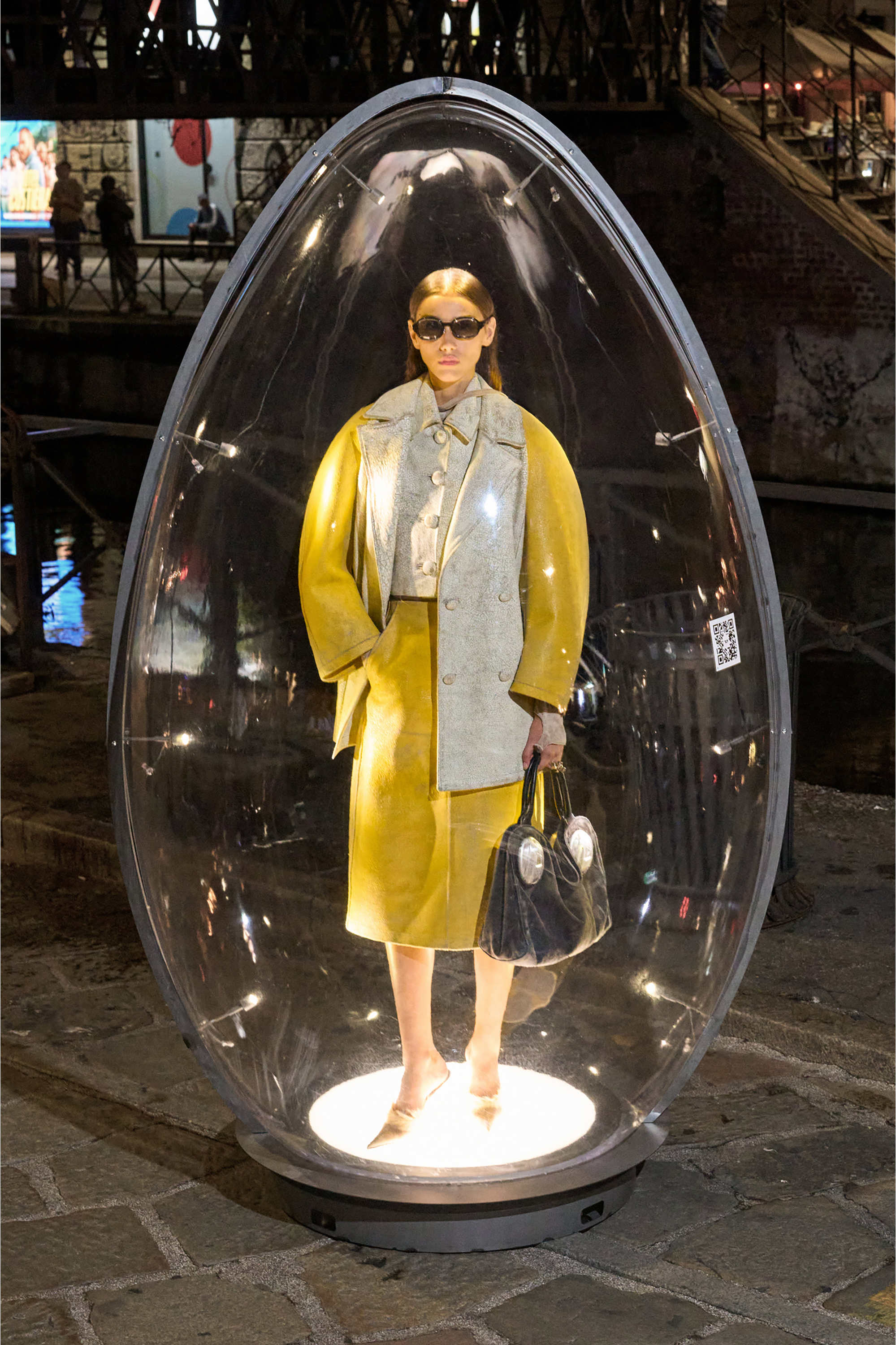 Diesel - L-ERINA, Falda midi l&aacute;piz de cuero craquelado Mujer in Amarillo - 6