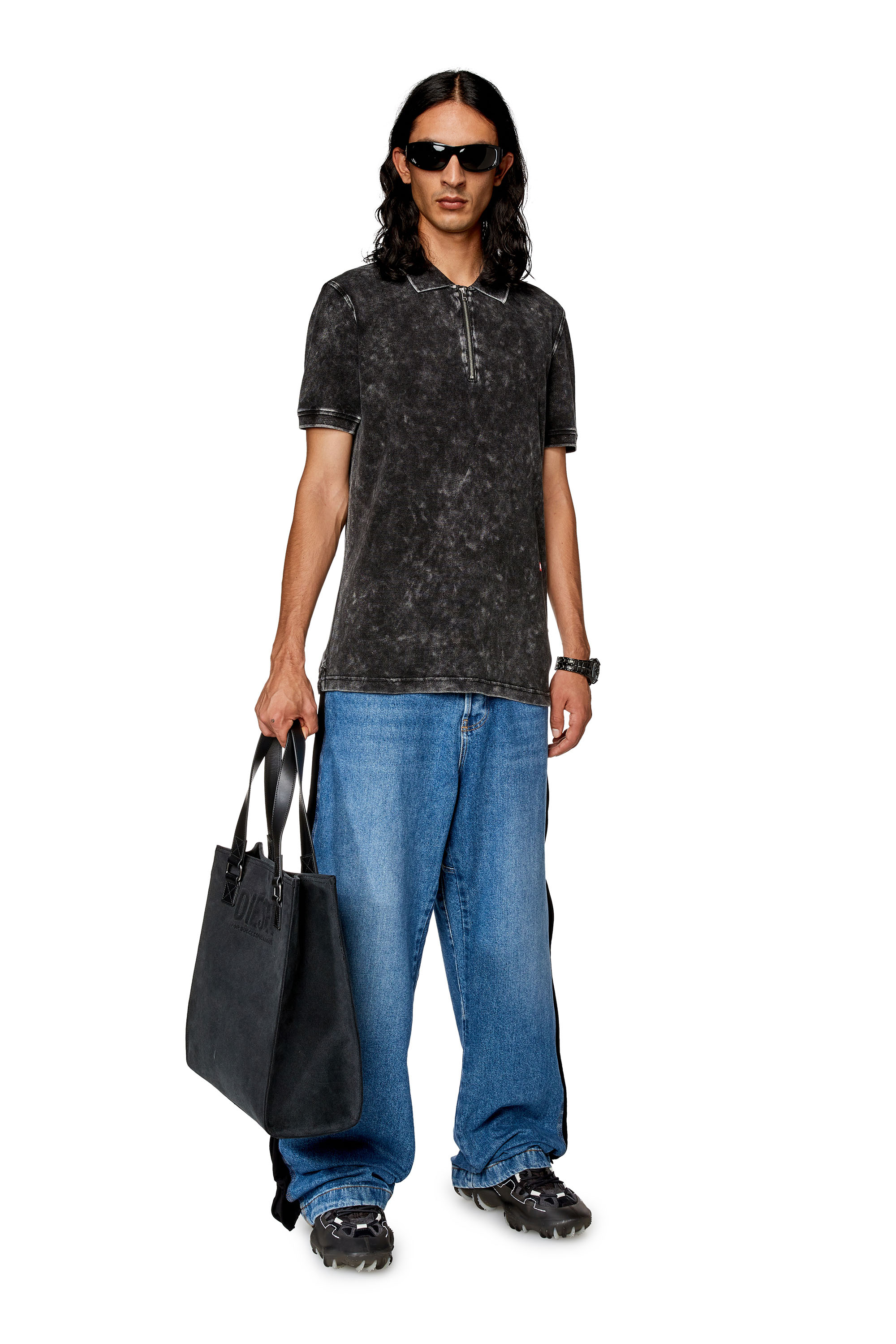 Diesel - T-SMITH-ZIP, Polo de piqu&eacute; deste&ntilde;ido Hombre in Negro - 1