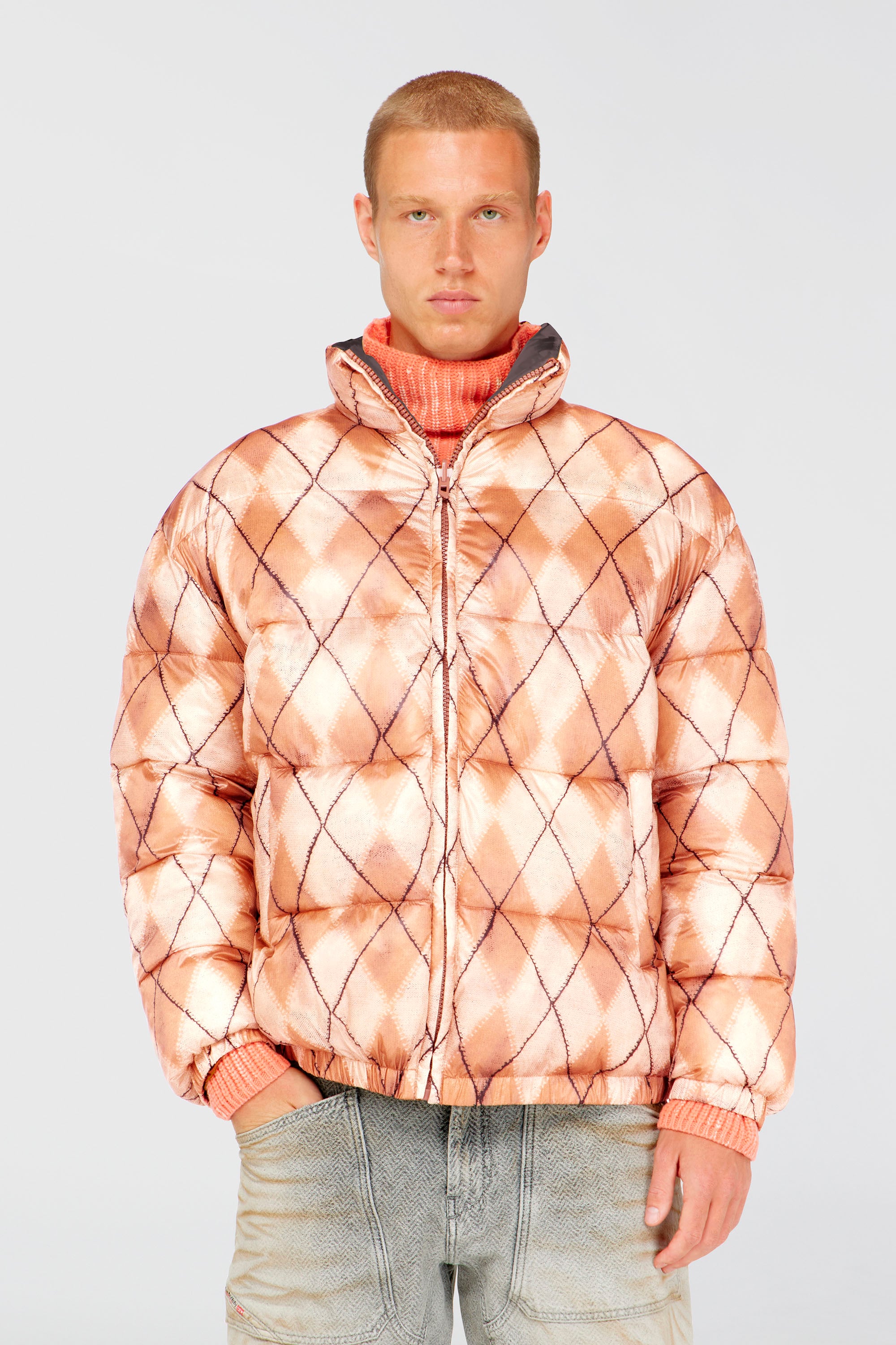 Diesel - W-BOURB-DLCK, Male's Reversible puffer jacket with argyle print in Beige/Grey - 1