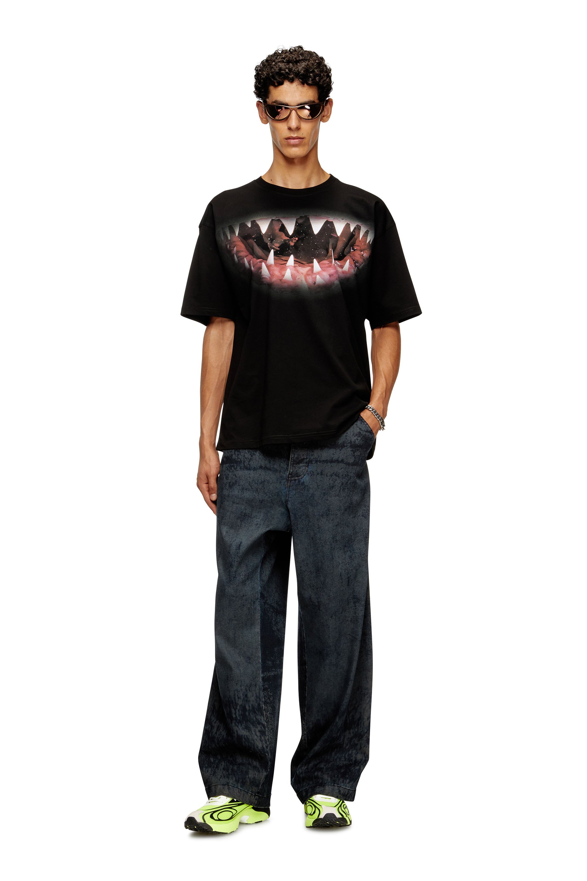 Diesel - T-BOXT-T21, Male's Cotton t-shirt with Shark mouth print in Black - 2