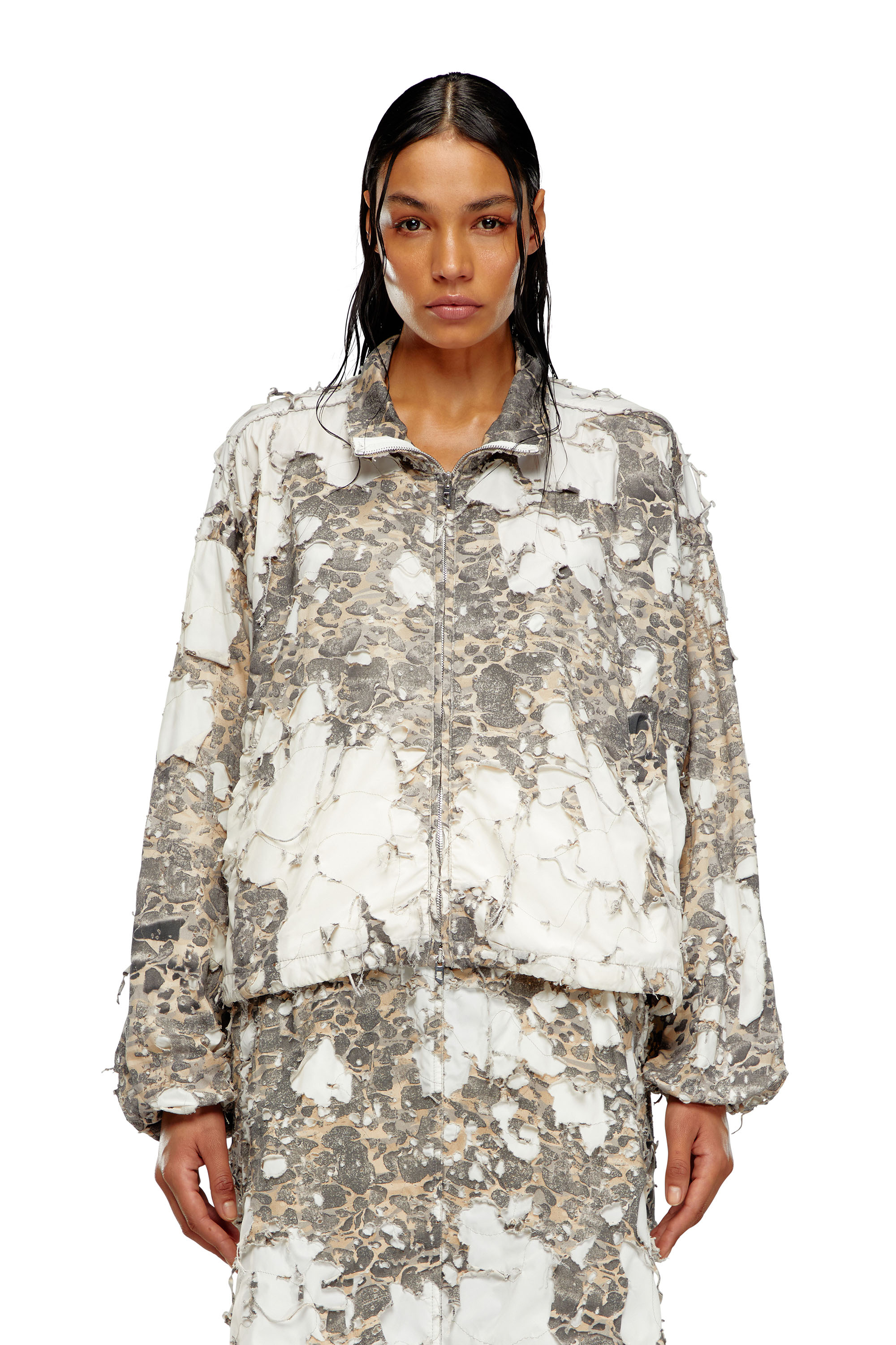 Diesel - G-BRUMA, Veste camouflage avec finition destroy Femme in Polychrome - 6