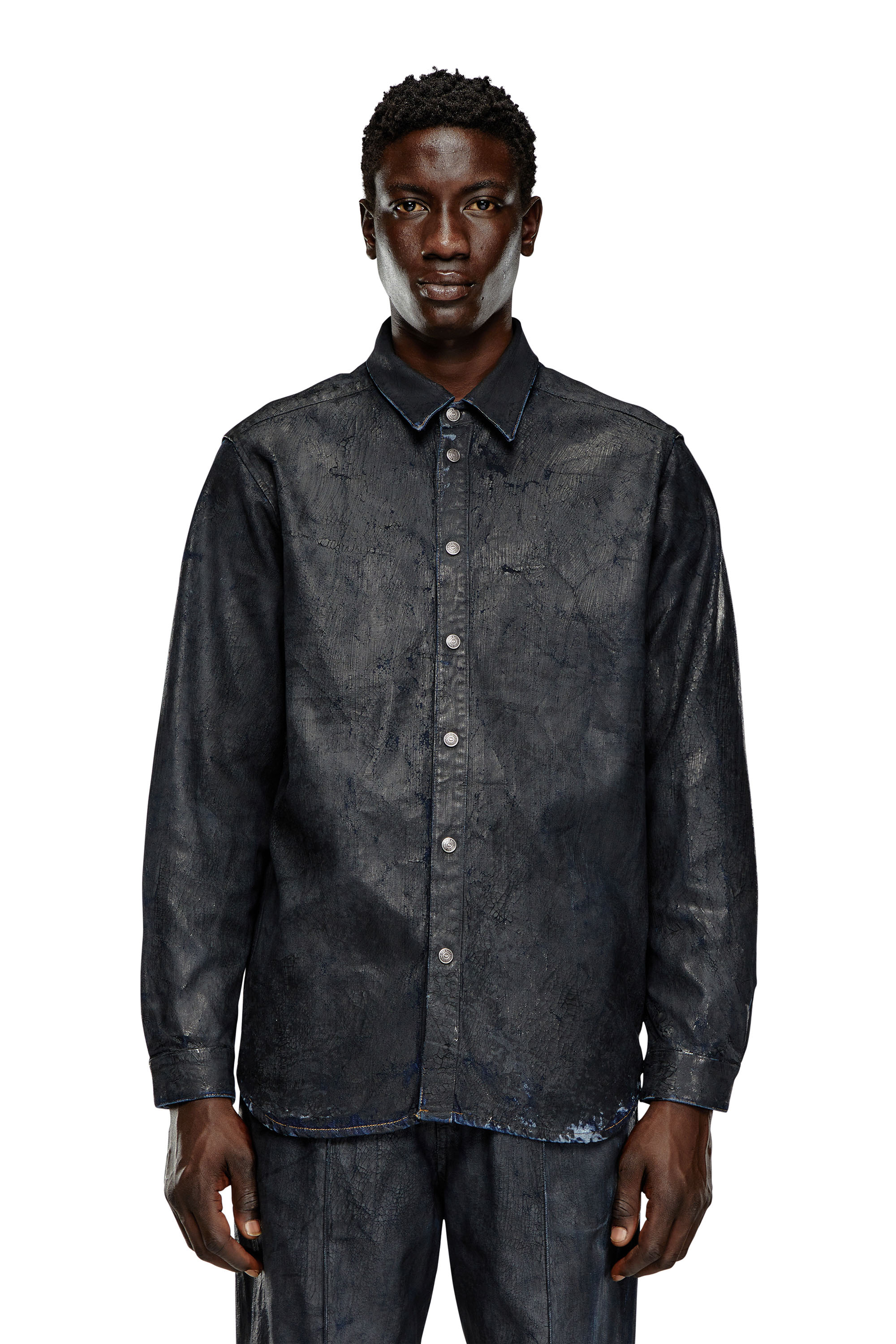 Men's Denim shirt with craquelé coating | Black | Diesel