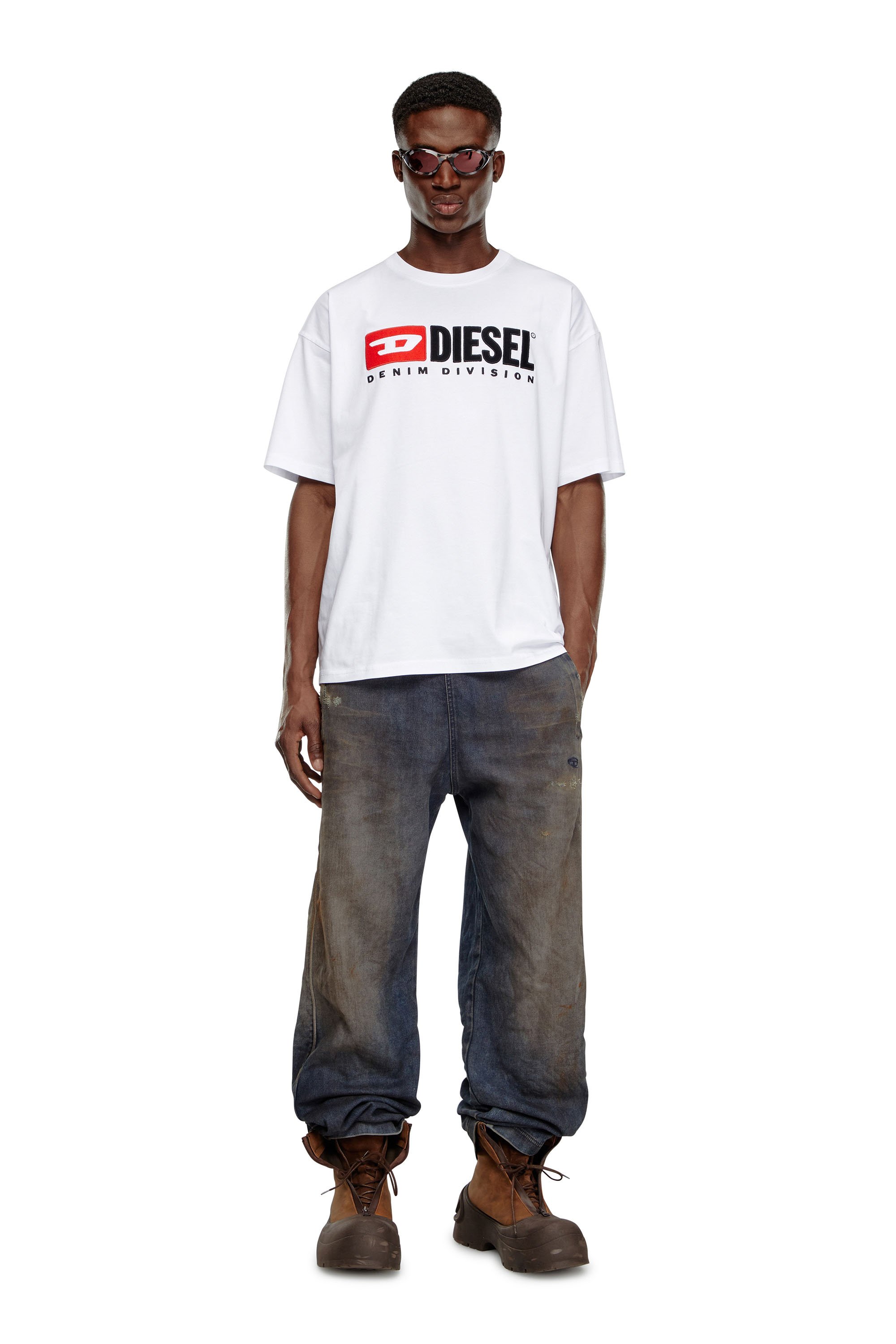 Diesel - T-BOXT-DIV, Male's T-shirt with Diesel patch logo in White - 1