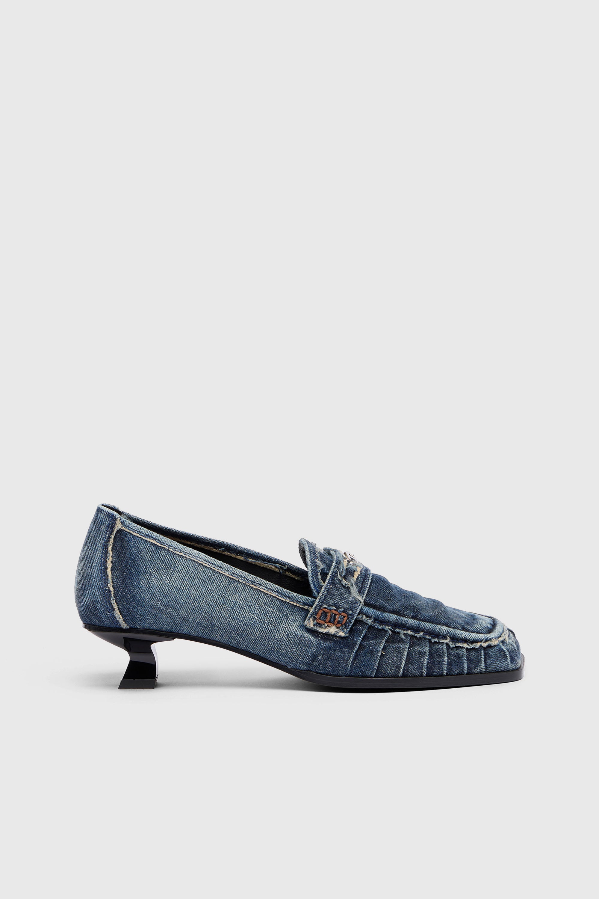 Diesel - D-AMBER MOC 30, D-Amber-Mocassins &agrave; pampilles en denim Femme in Bleu - 1