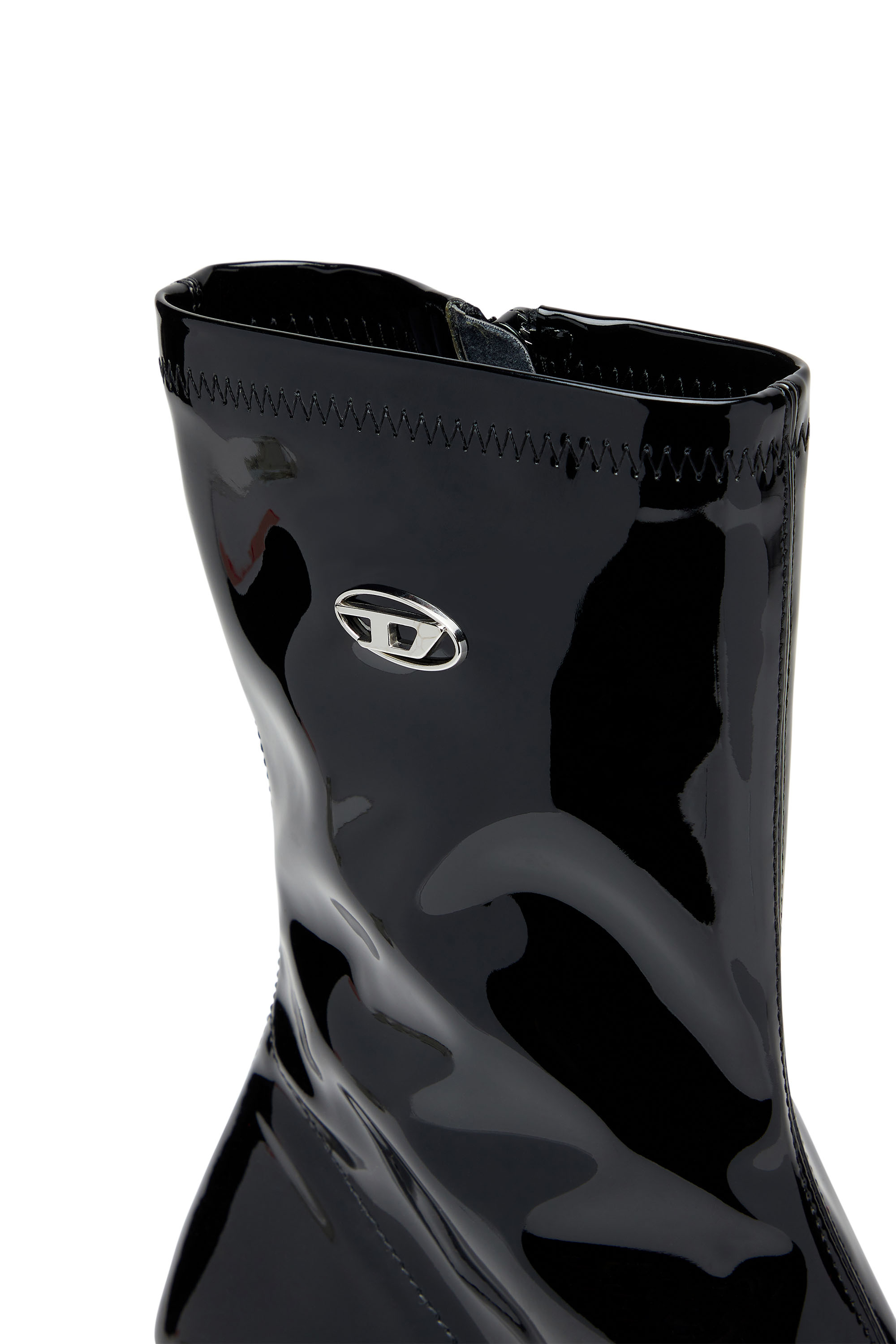Diesel - D-AMBER MD BT, D-Amber-Bottines en PU stretch verni Femme in Noir - 4