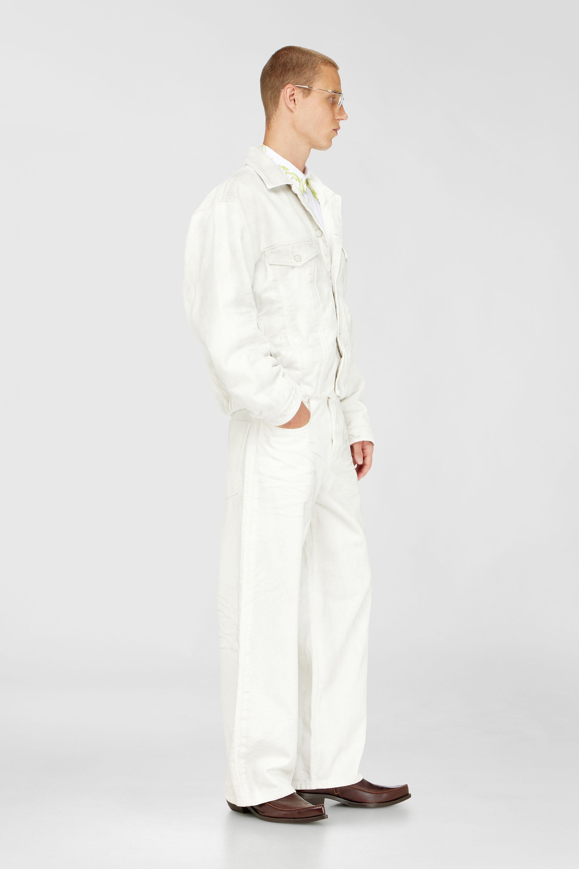 Diesel - Relaxed Jeans 1982 D-Hakou 007GG Unisex, Blanco - 2