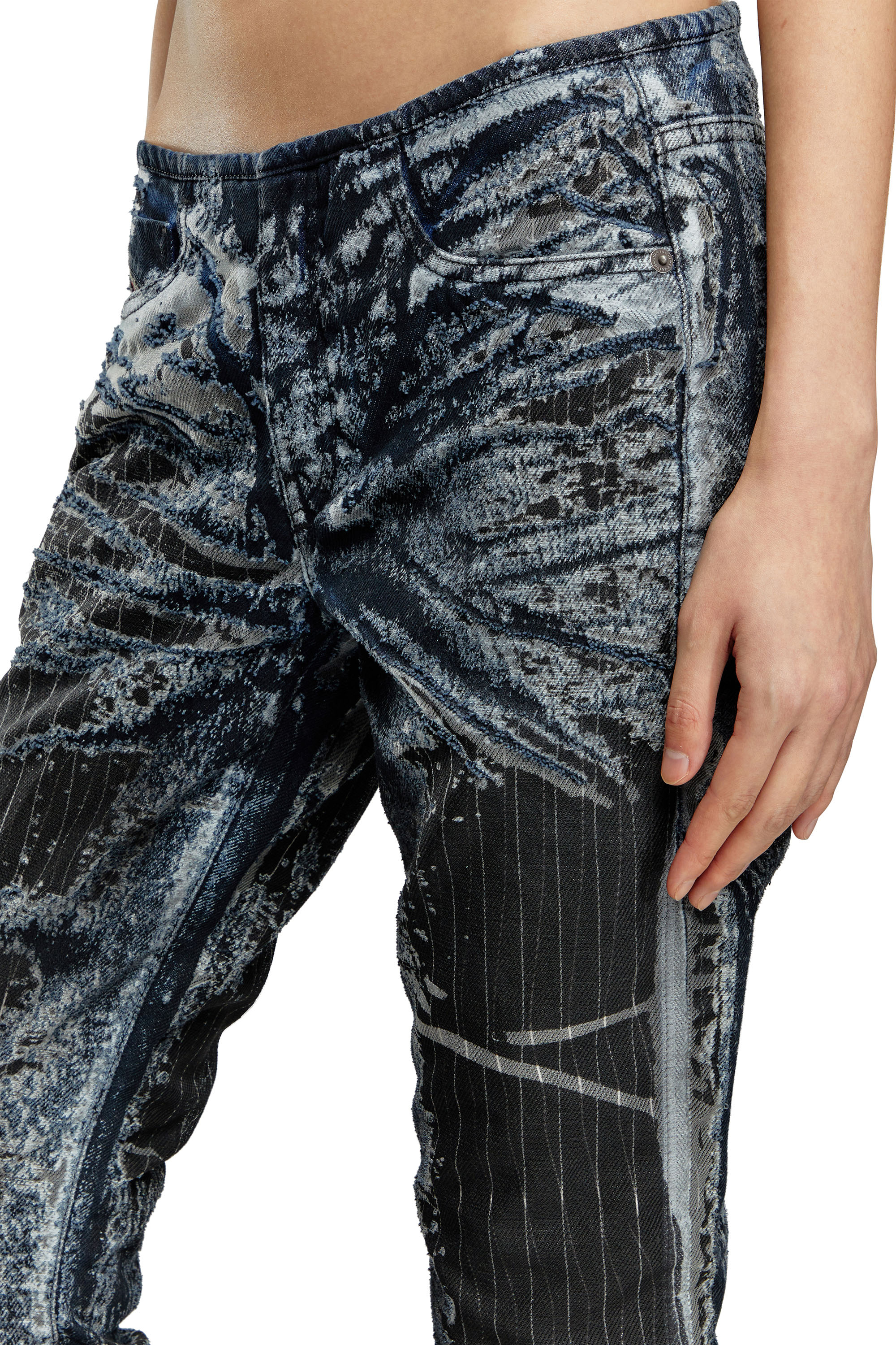 Diesel - Bootcut Jeans D-Shark 068MU Femme, Bleu/Noir - Image 3