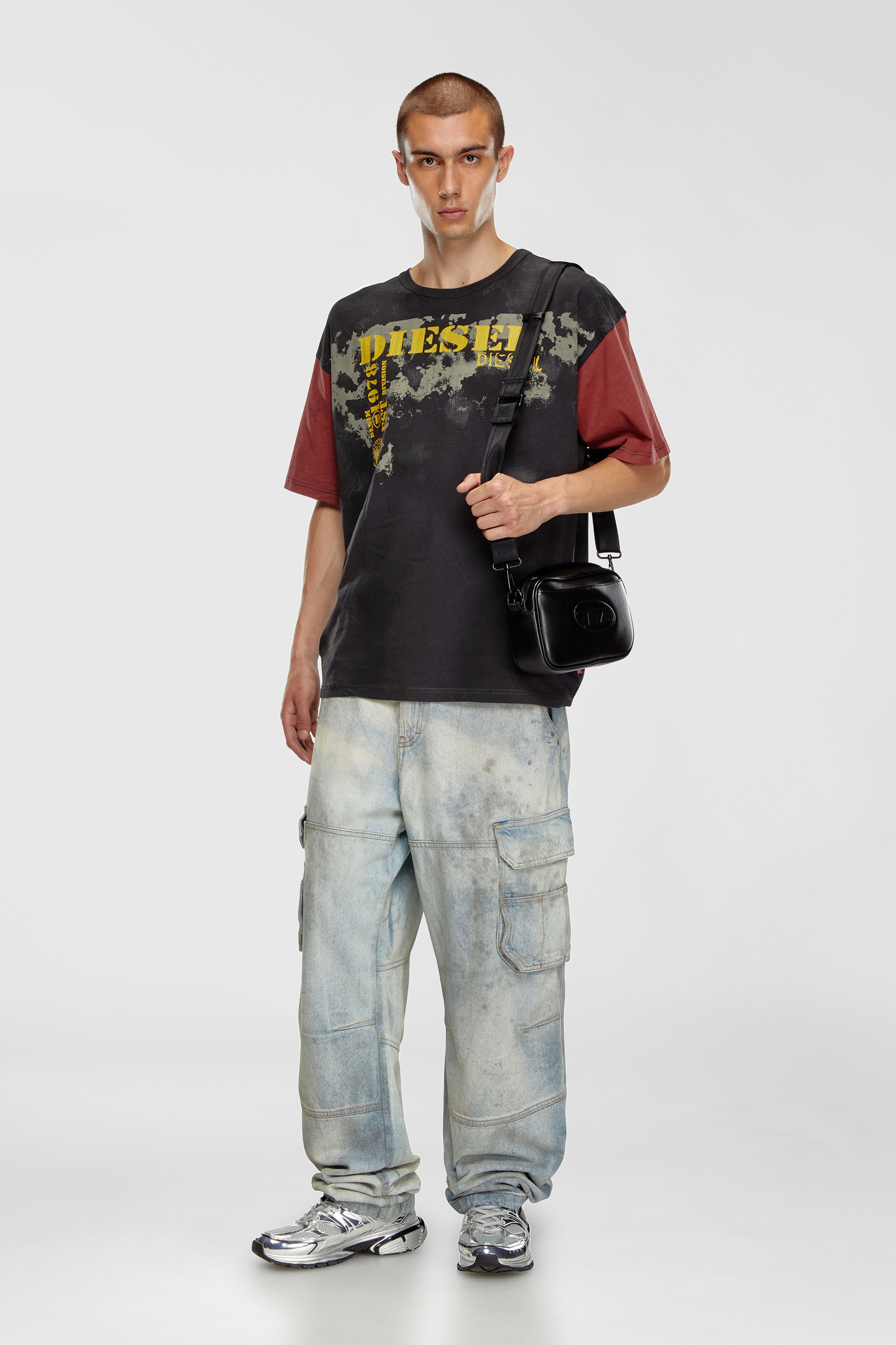 Diesel - HOLI-D CAMERA BAG, Holi-D-Bolso tipo c&aacute;mara de neopreno y poliuretano Hombre in Negro - 2