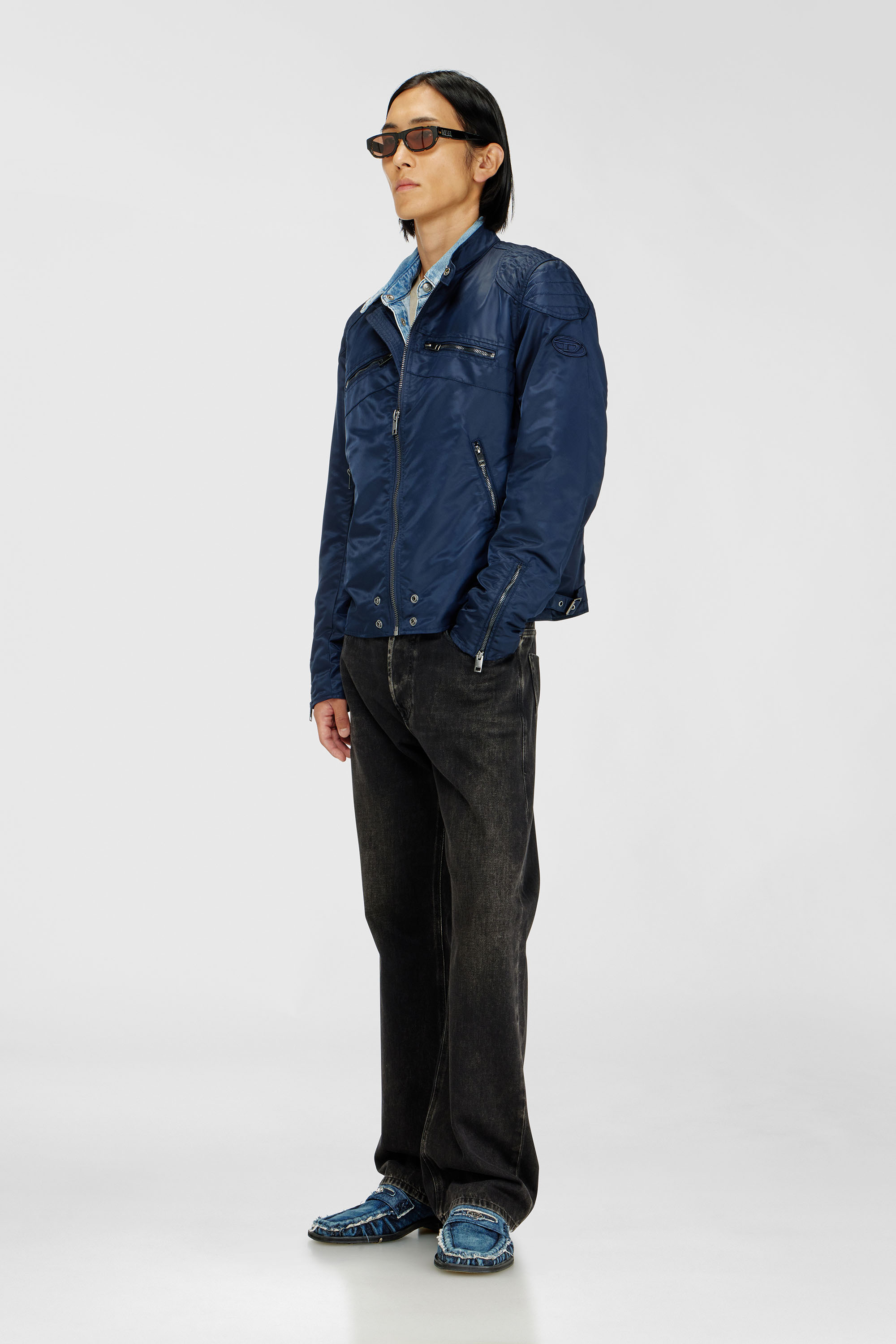 Diesel - J-GLORY-T92, Chaqueta de nailon con hombros acolchados y bolsillos con cremallera Hombre in Azul marino - 2