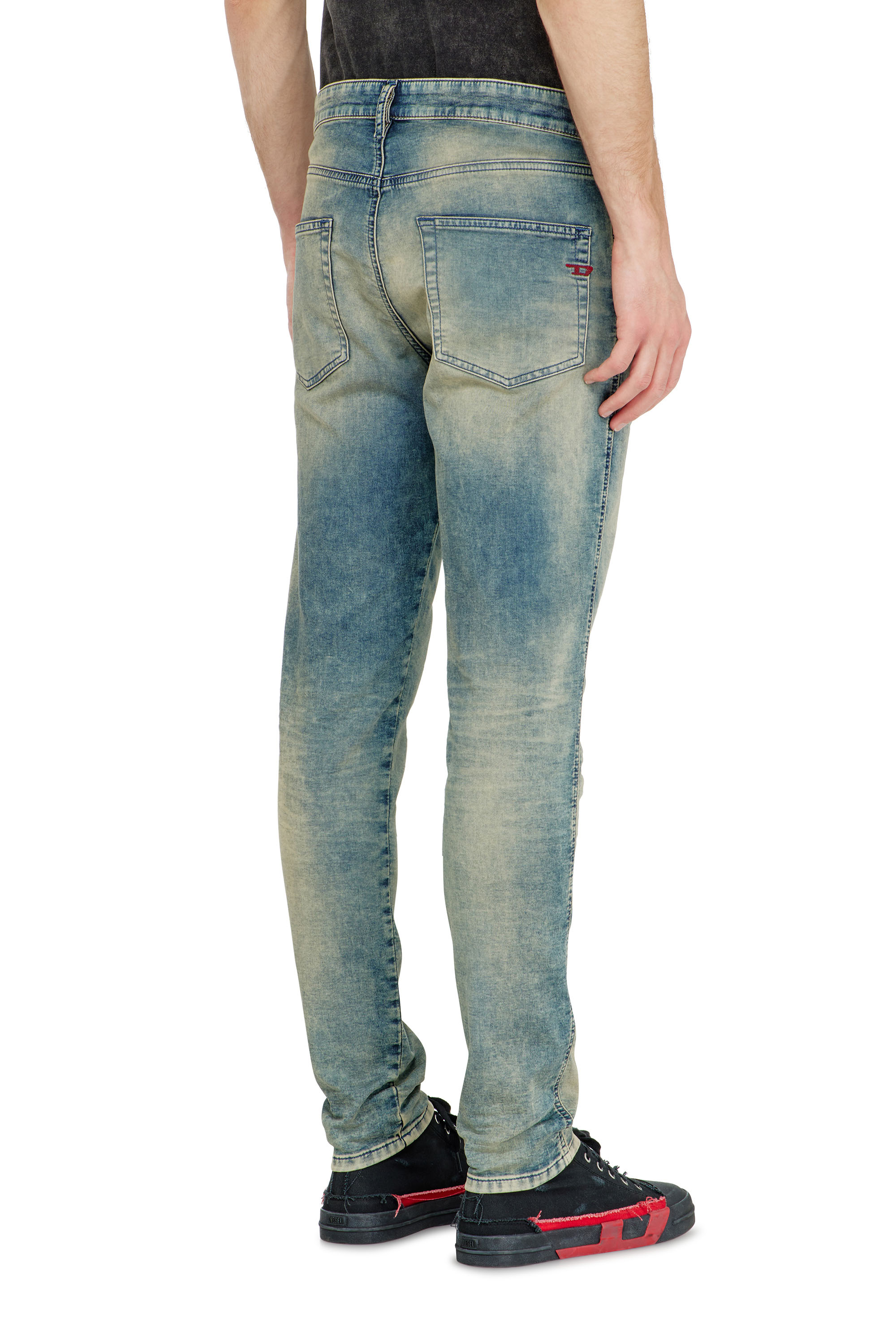 Diesel - Male's Slim 2062 D-Strukt Joggjeans&reg; 09P60, Medium Blue - 3