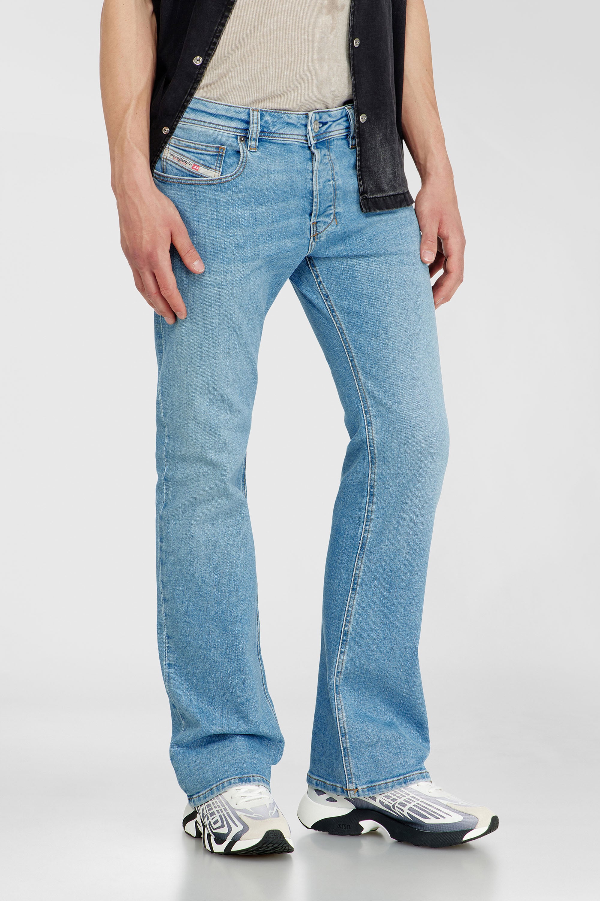 Diesel - Man's Bootcut Jeans 2007 Zatiny 0HDBJ, Light Blue - 7