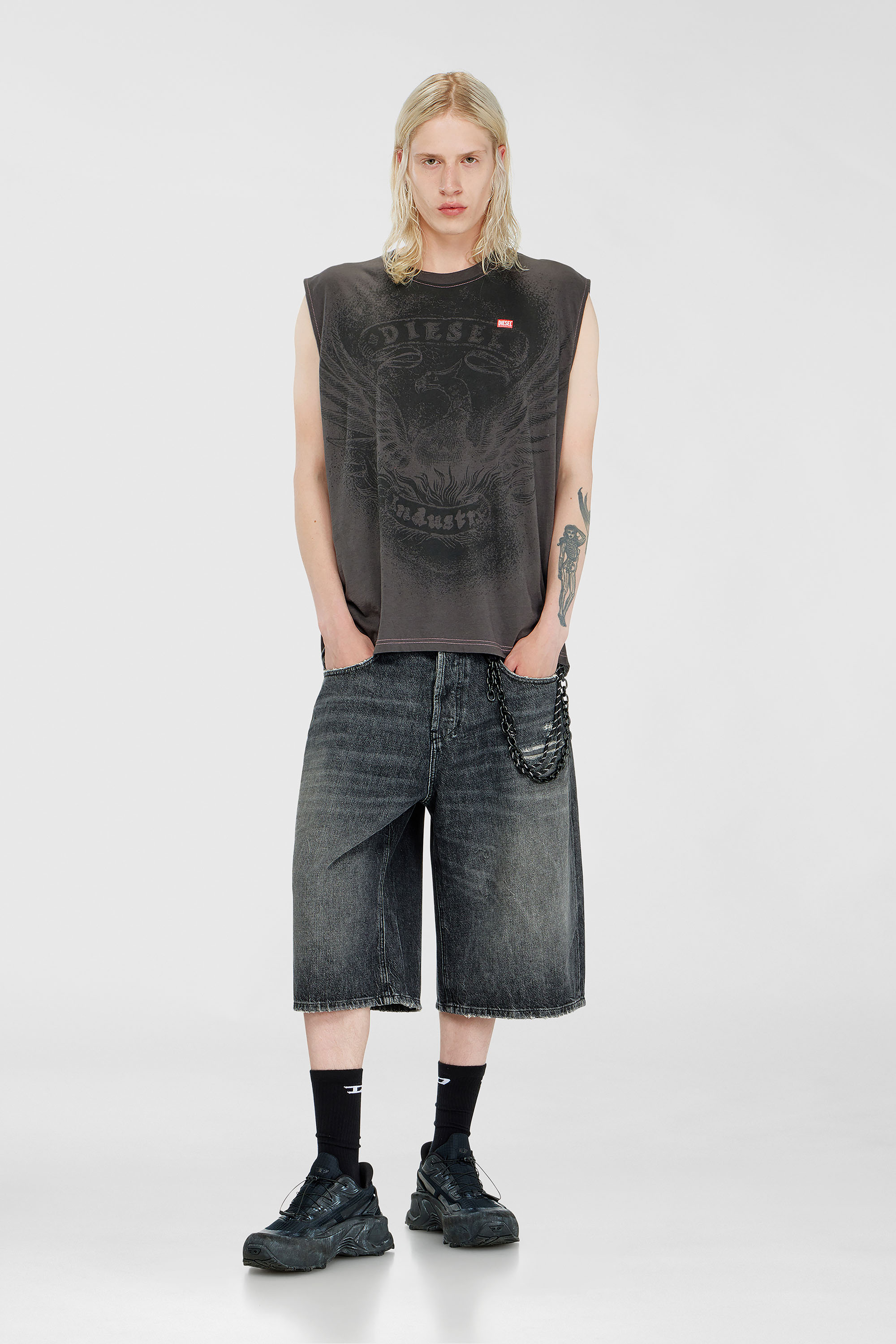 Sleeveless top in cotton with tonal graphic