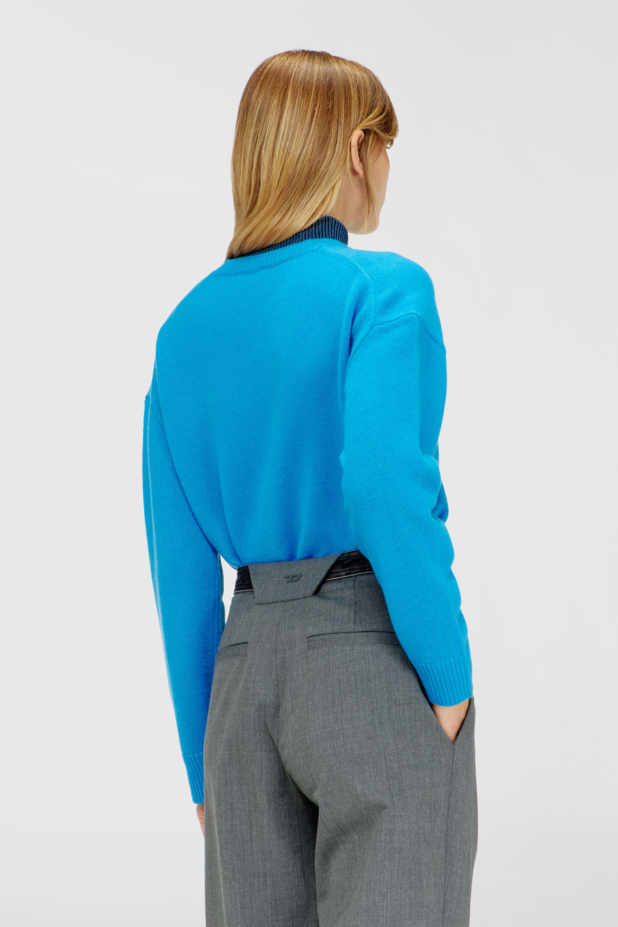 Women's Wool V-neck jumper with neck logo | Blue | Diesel {{Country}}