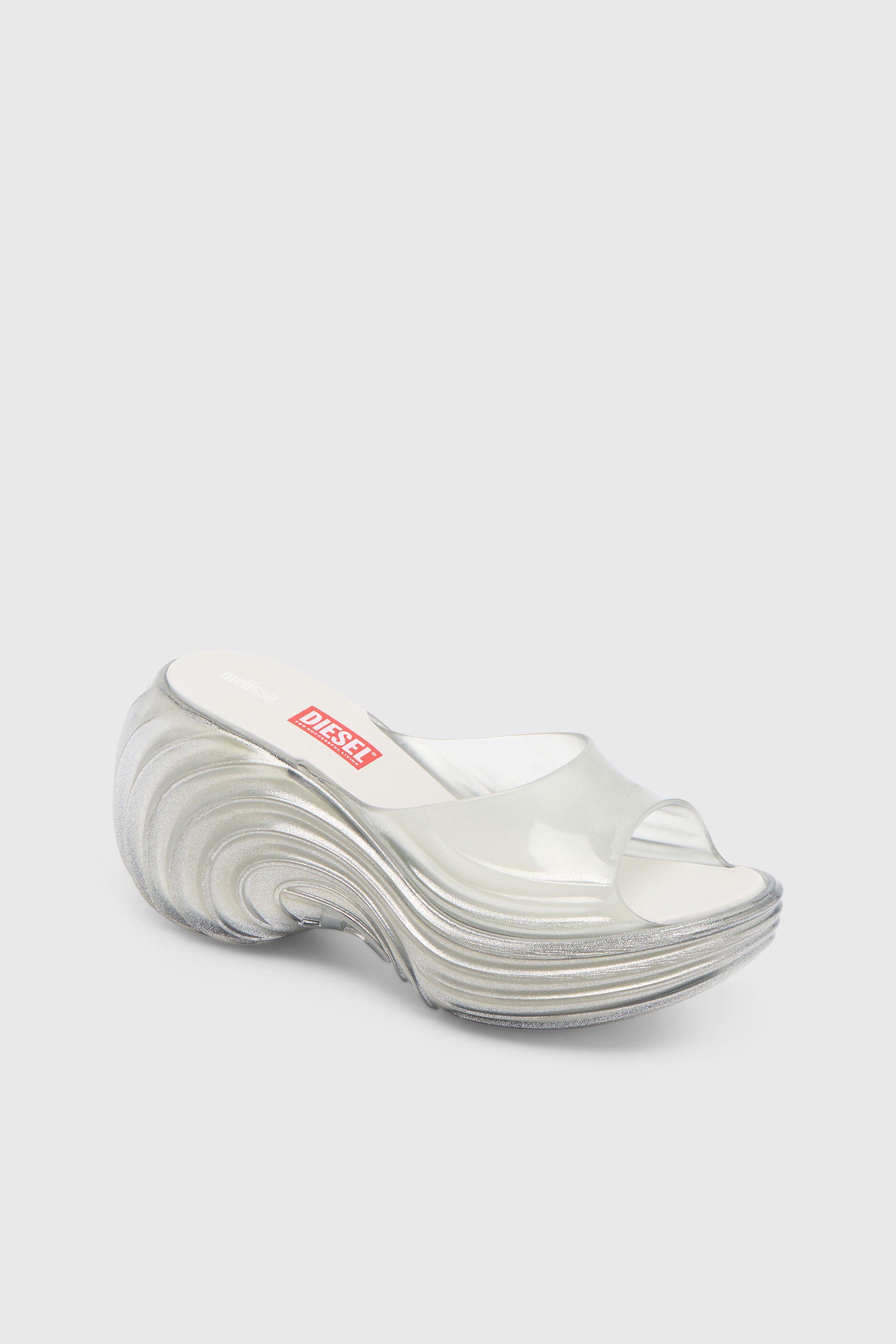 Diesel - MELISSA QUANTUM PLATFORM, Zueco de plataforma en Melflex&reg; Mujer in Plateado - 6