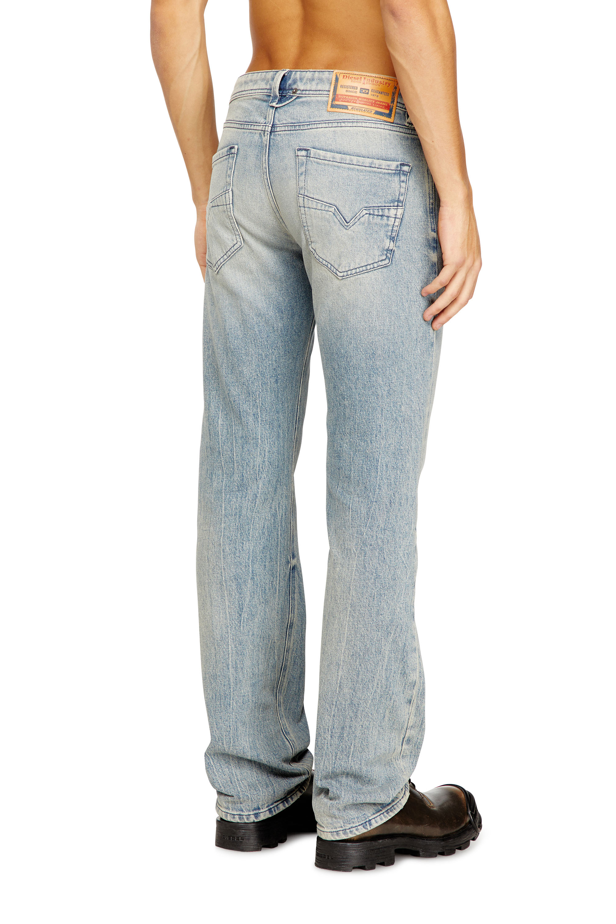 Diesel - Regular Jeans 1985 Larkee 09N55 Homme, Bleu Clair - Image 4