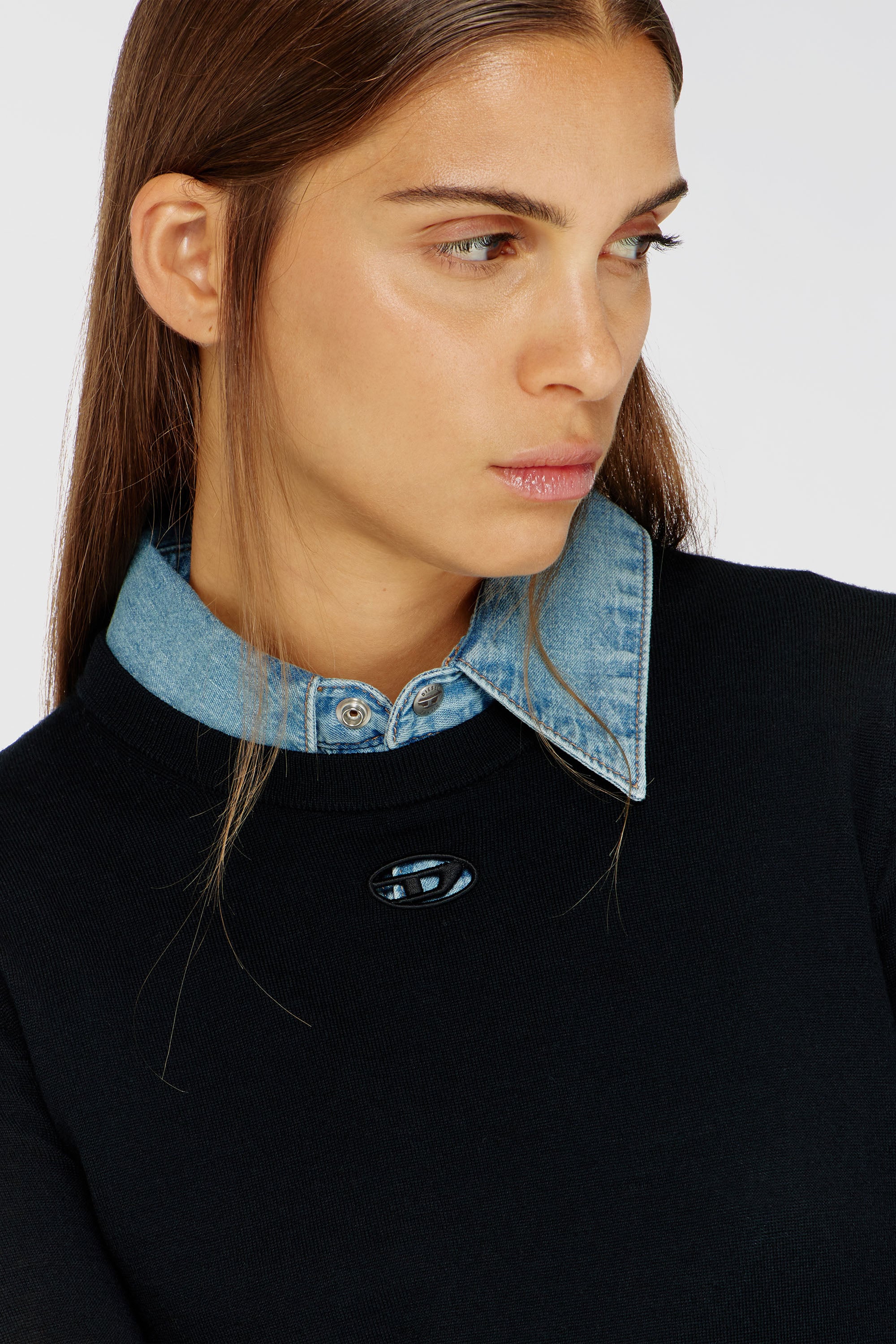 Diesel - M-ALINESA, Pull en laine avec logo cut-out Femme in Noir - 5