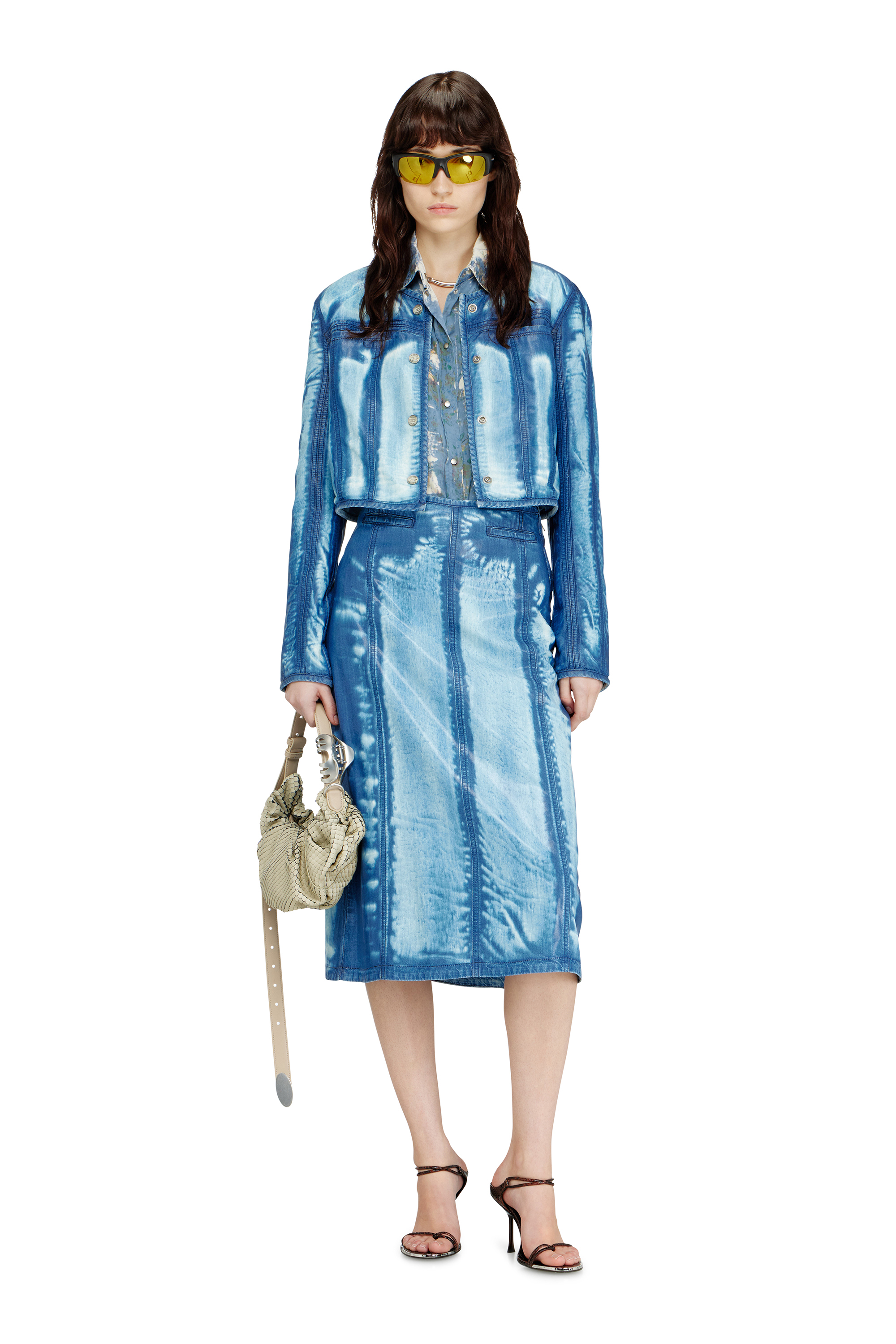 Diesel - GRAB-D HOBO S, Grab-D-Sac hobo froiss&eacute; en cuir textur&eacute; Femme in Beige - 1