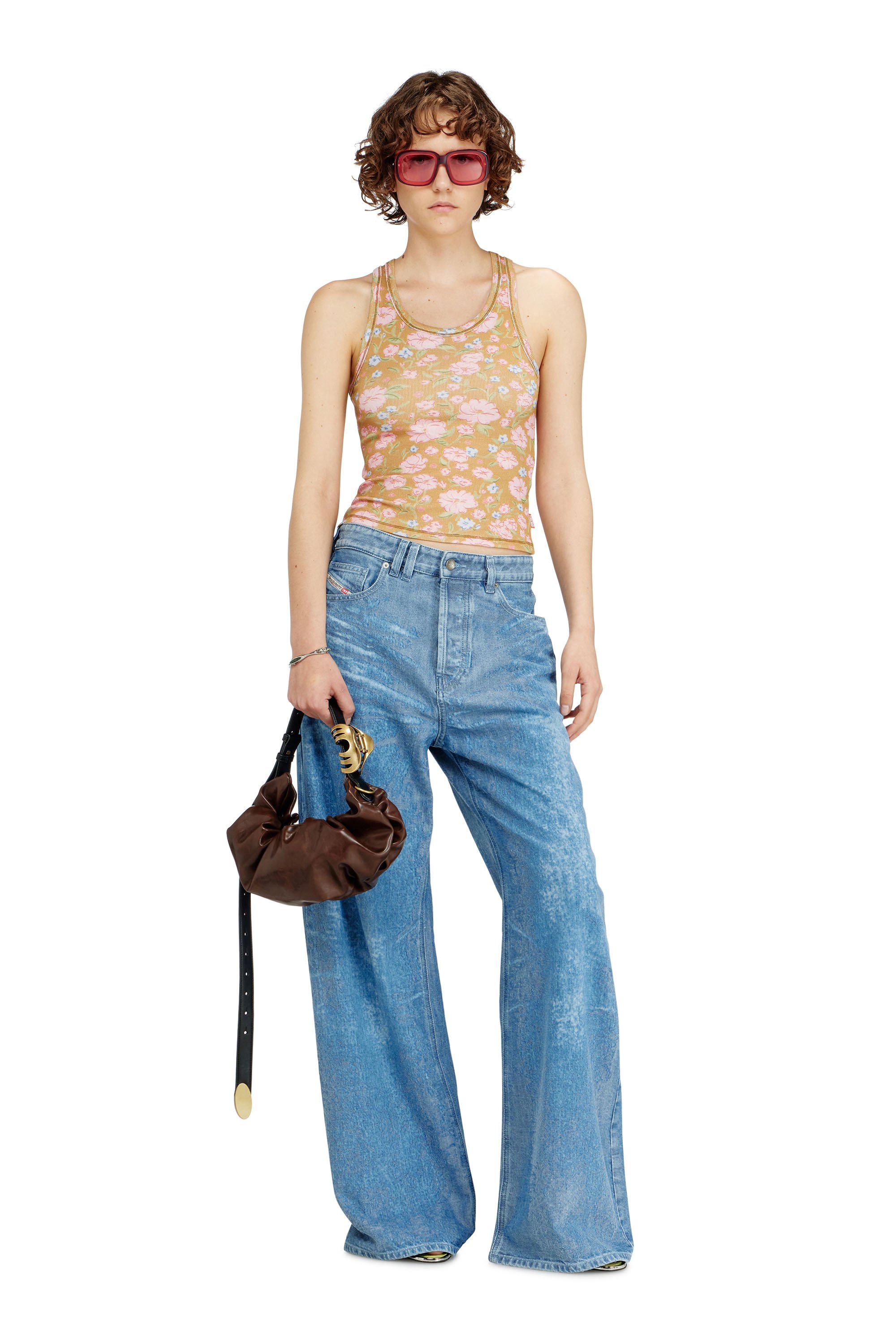 Diesel - GRAB-D HOBO S, Female's Grab-D-Small ruched shoulder hobo bag in Dark Brown - 2