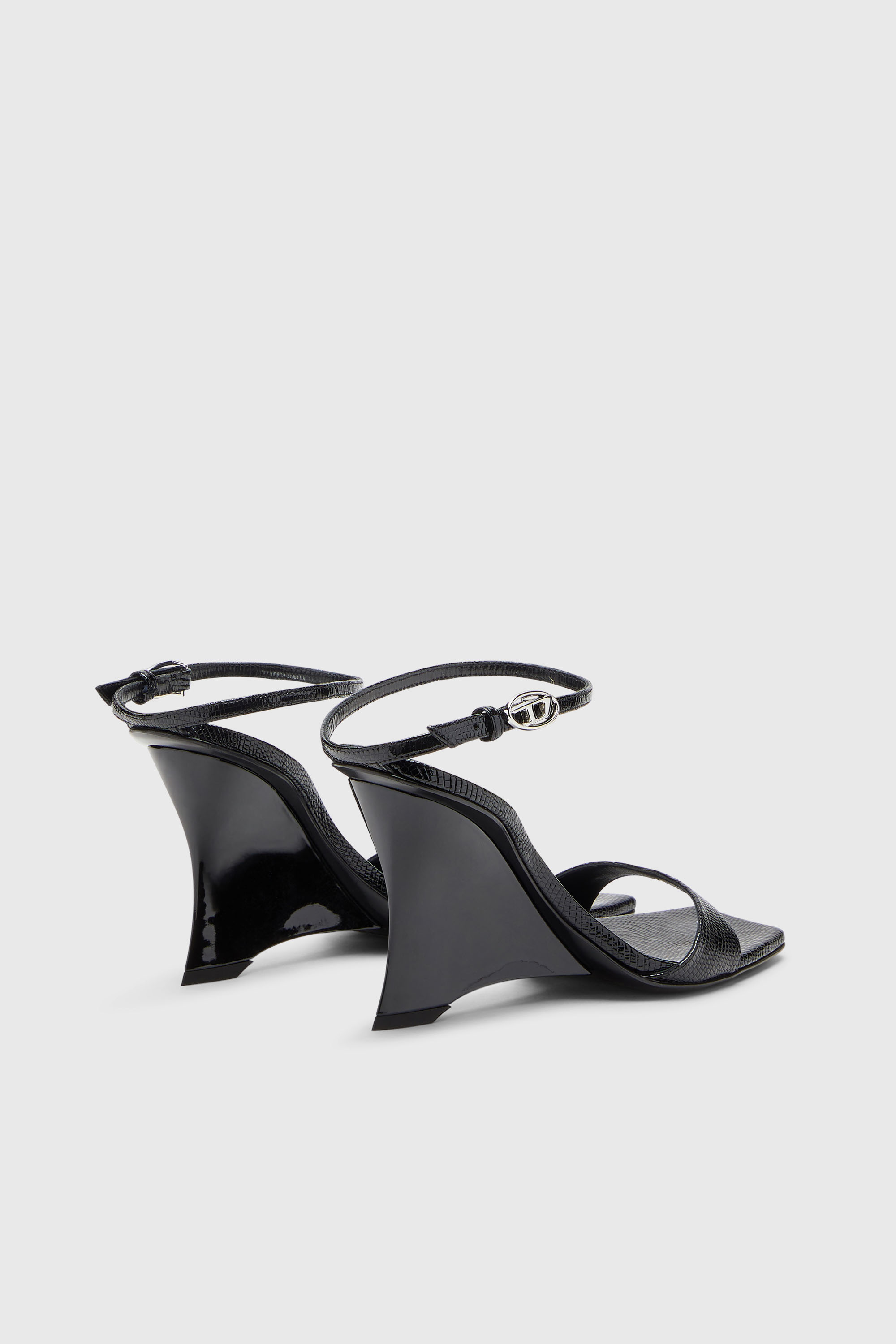 Diesel - D-AMBER SANDAL WEDGE, D-Amber-Sandalias de cu&ntilde;a en cuero efecto lagarto Mujer in Negro - 3