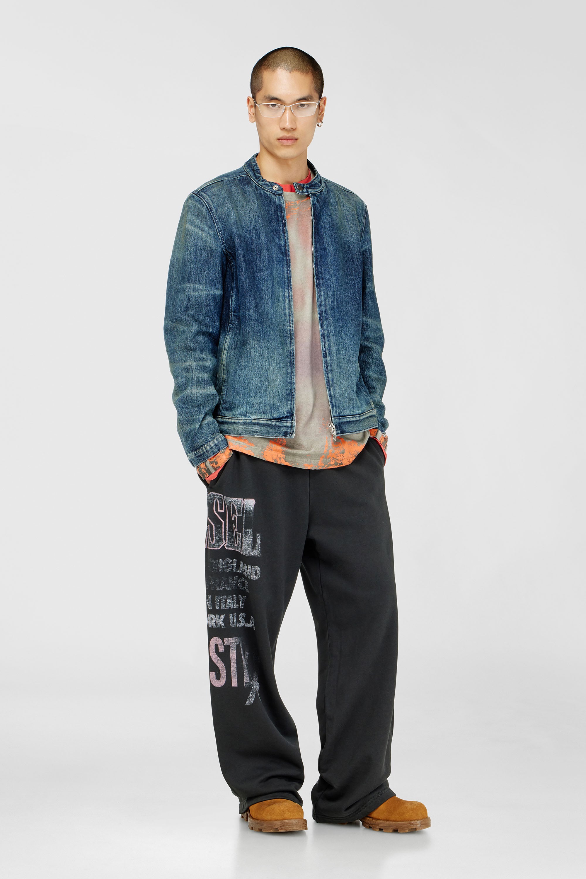 Diesel - P-ILL, Pantalon de surv&ecirc;tement avec graphismes concert Homme in Noir - 1