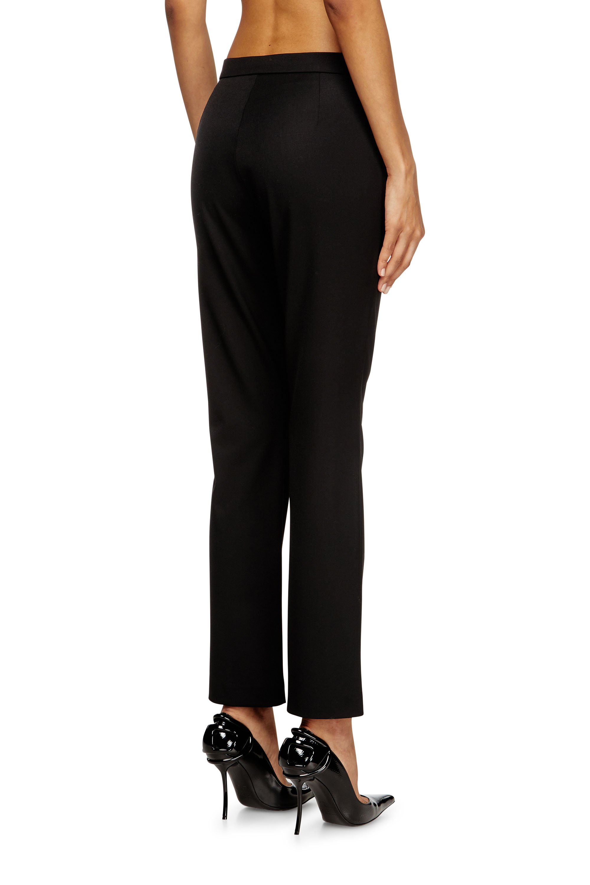 Diesel - P-LACER-R2, Pantalon en mélange de laine avec poches passepoilées Femme in Noir - 4