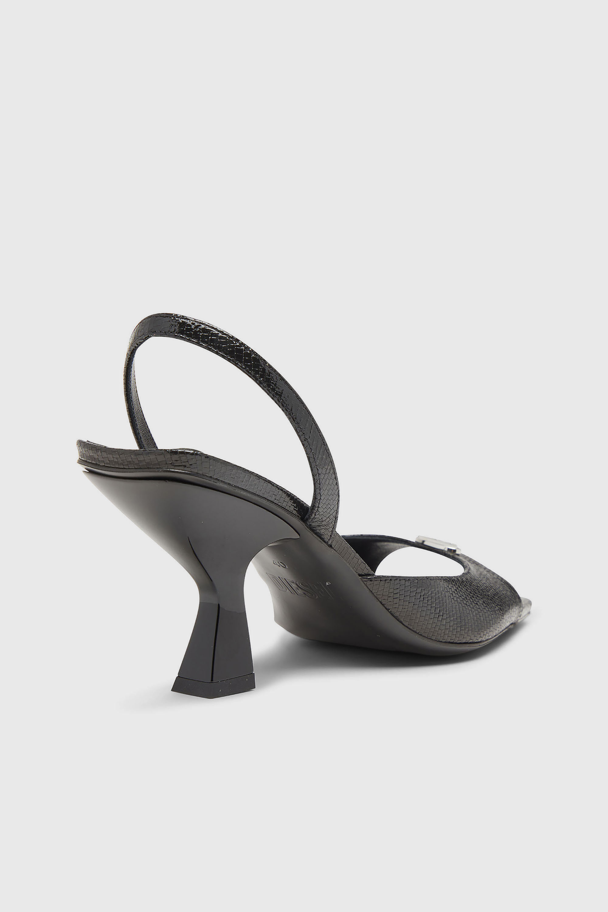 Diesel - D-AMBER 75 SANDAL, D-Amber-Sandalias slingback de piel con efecto lagarto Mujer in Negro - 5