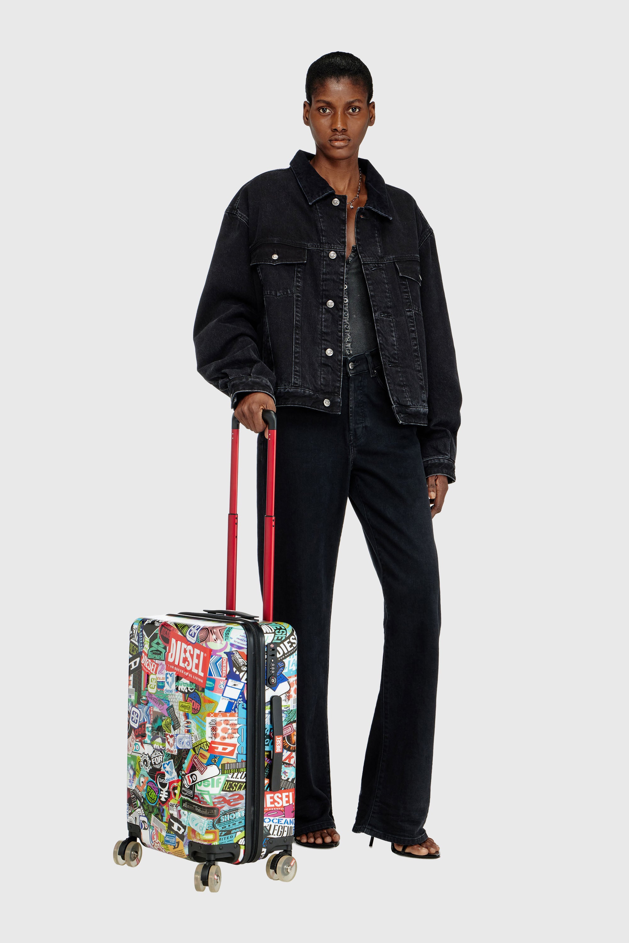 Diesel - DIESEL PC PRINTED TROLLEY-STICKERS- DSL0, Maleta estilo adhesivo tama&ntilde;o S Unisex in Multicolor - 2