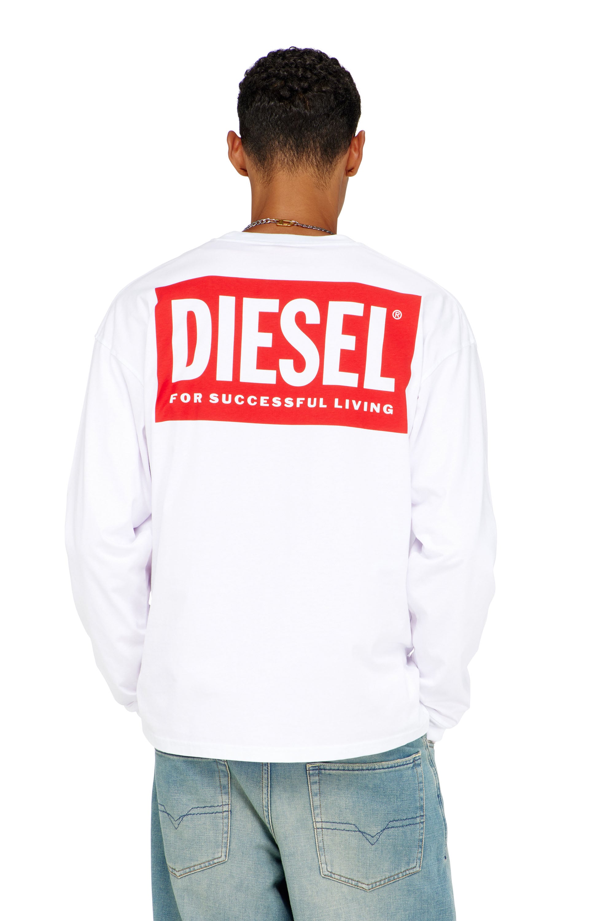 Diesel - T-BOXT-LS-BISK, T-shirt &agrave; manches longues d&eacute;contract&eacute;e avec logo Biscotto Homme in Blanc - 4