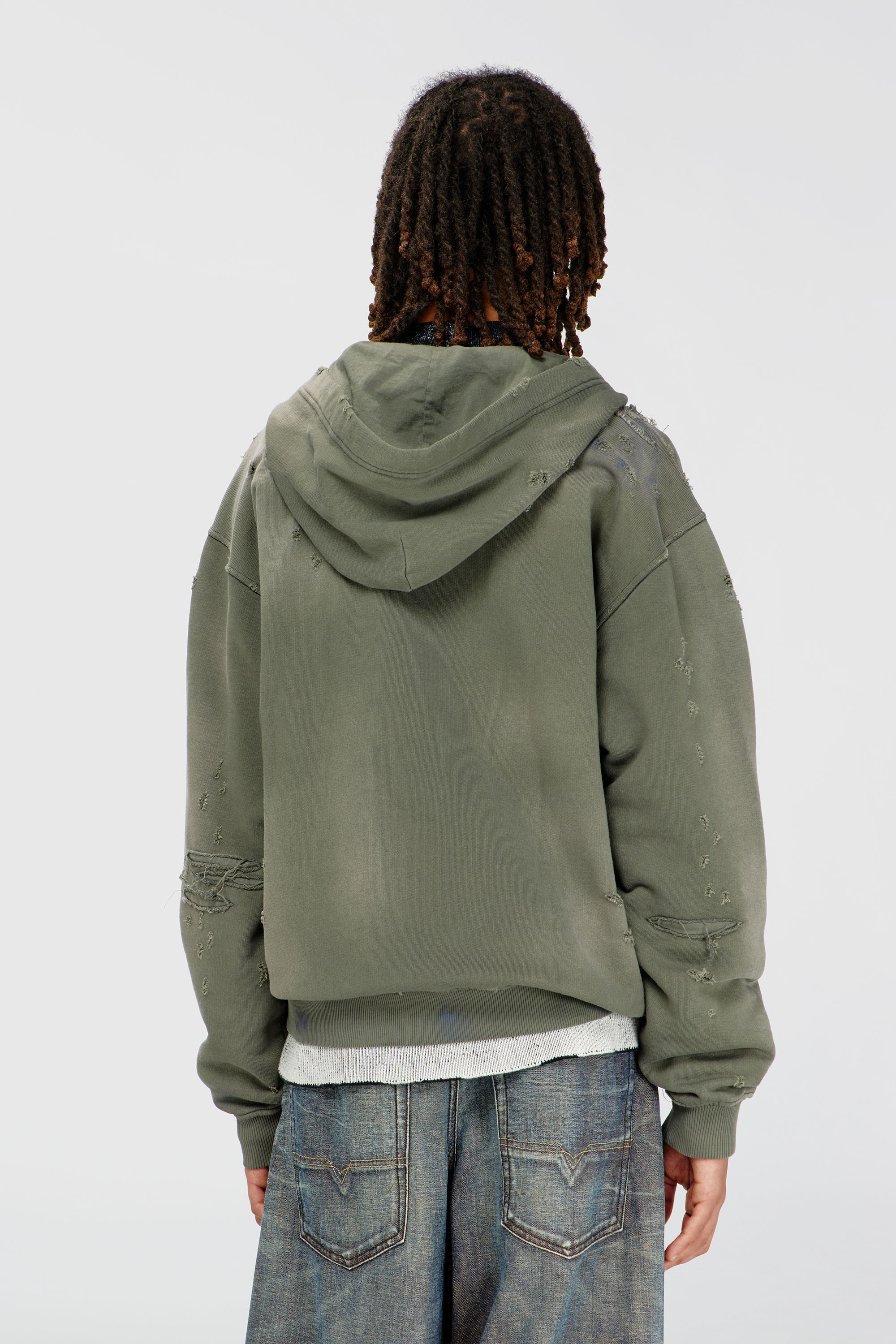Diesel - S-KEITHY, Sweat &agrave; capuche effet us&eacute; avec col en V Homme in Gris - 4